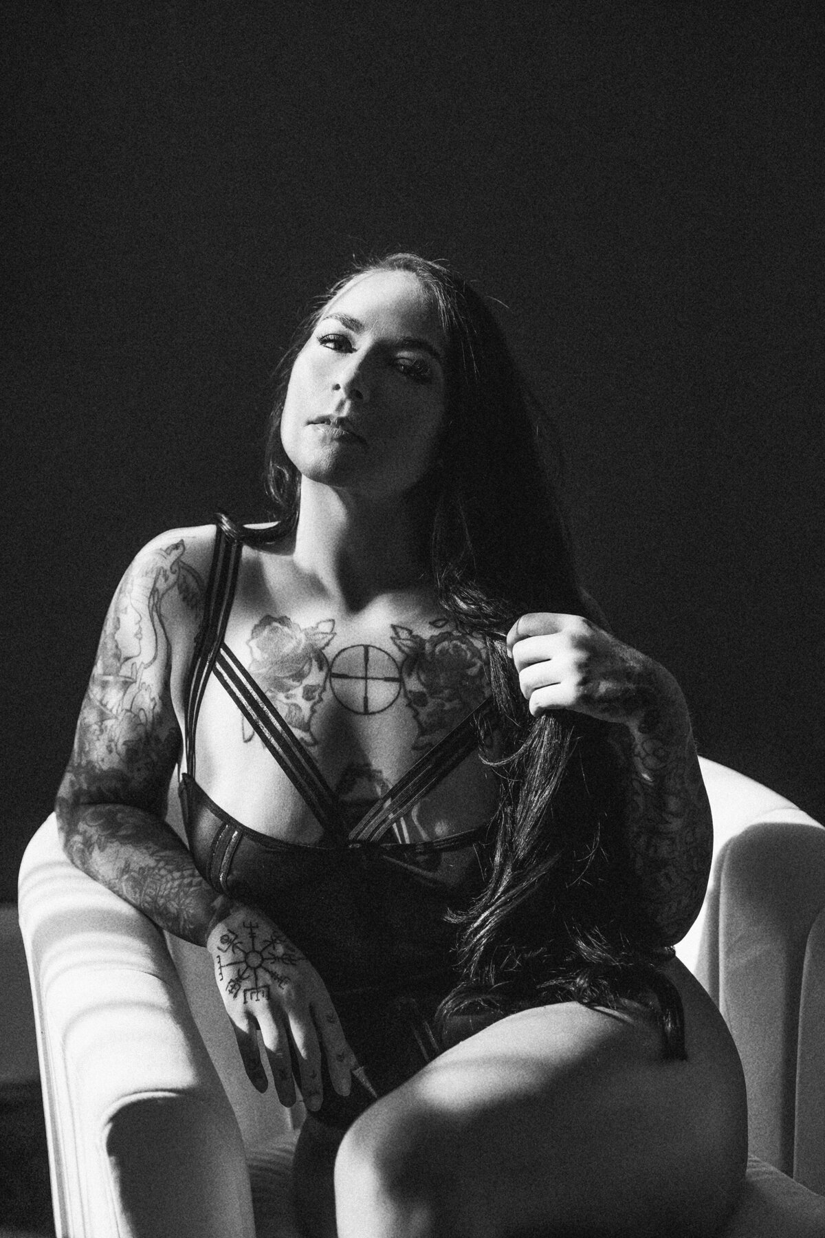 cassie-42-bw