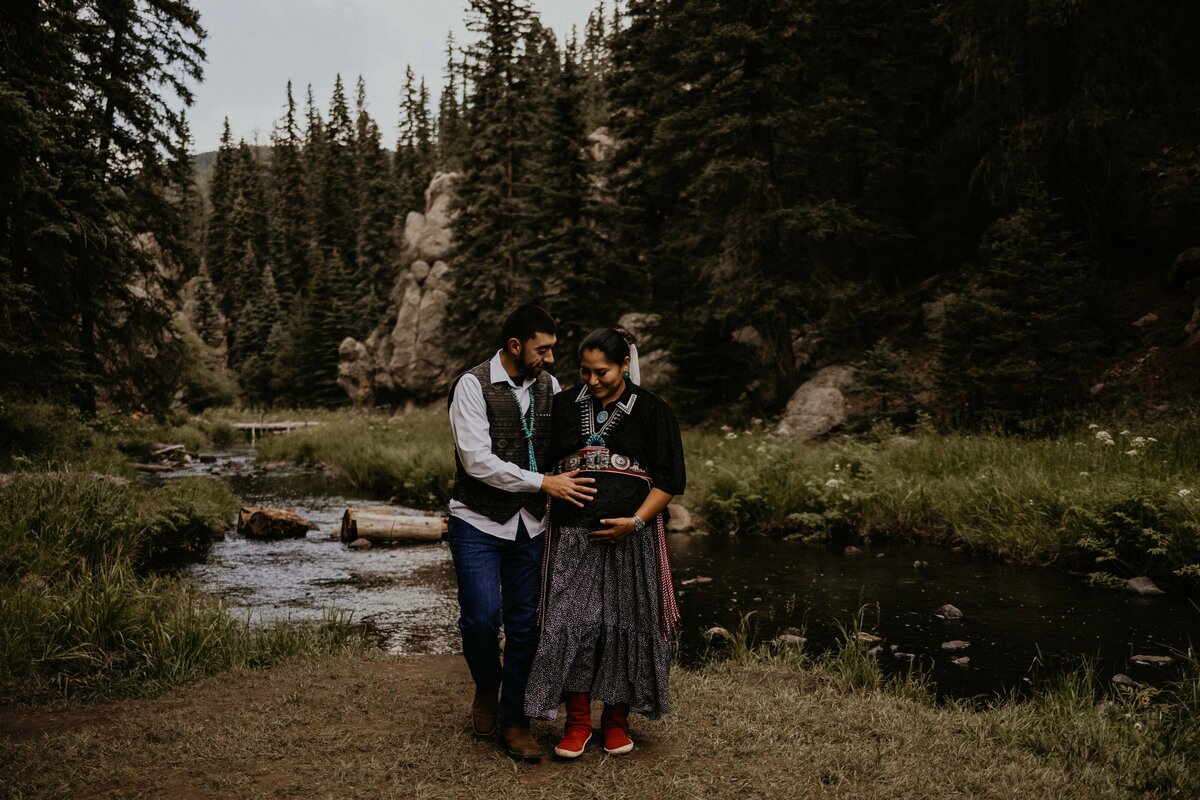 jemez-springs-new-mexico-maternity-photo-shoot-23