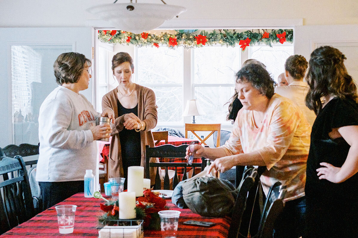 Emma+Nathan_wedding_preparation-0003