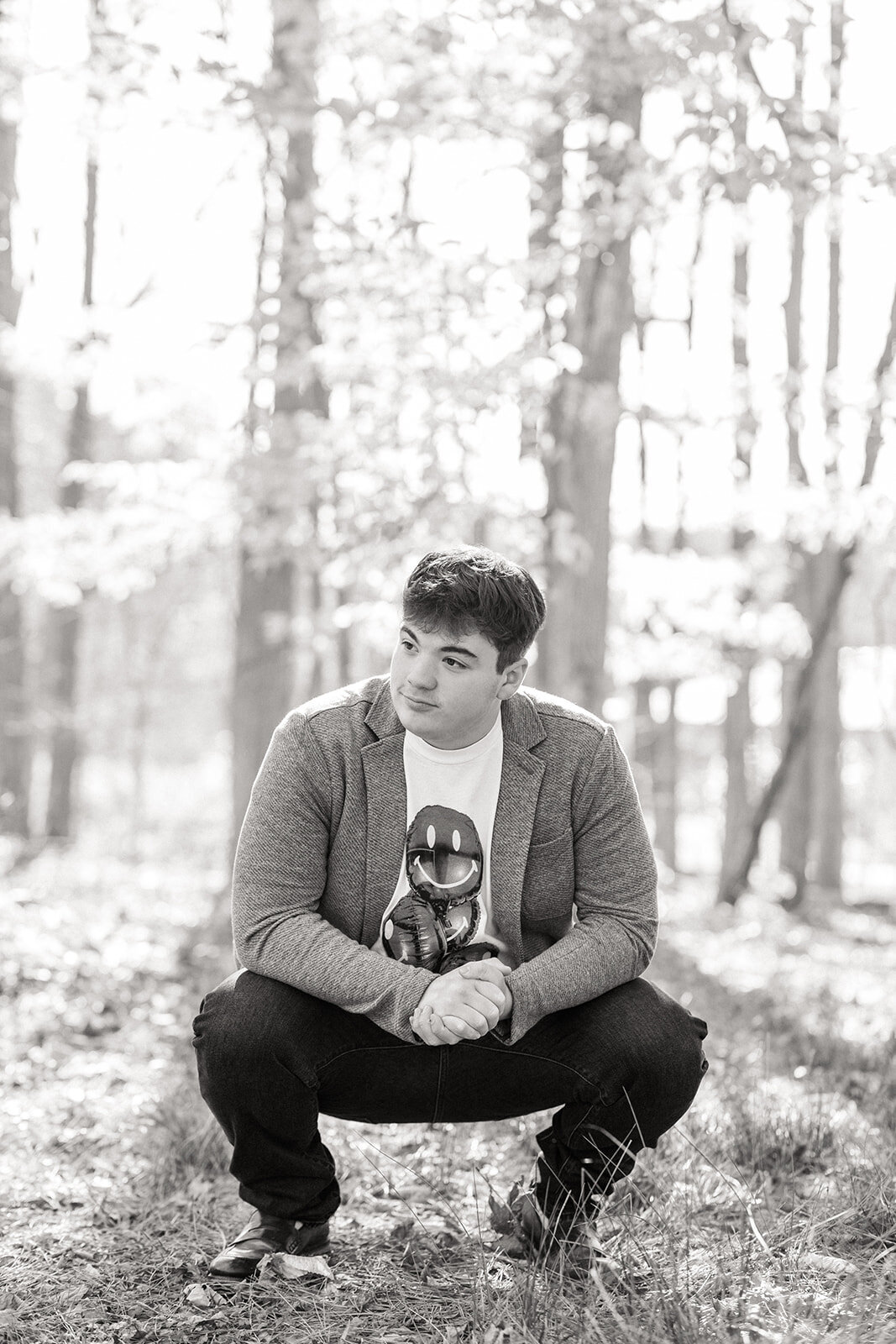 Confident senior portraits with warm natural tones