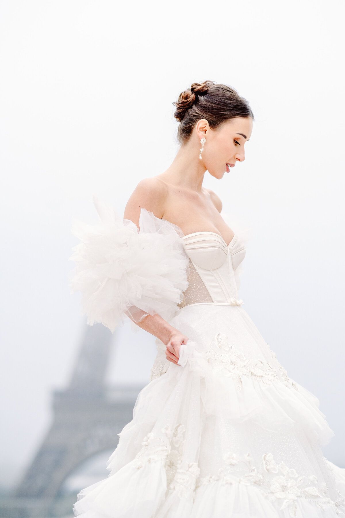 Bridal session in Paris photographed by Paris wedding photographer