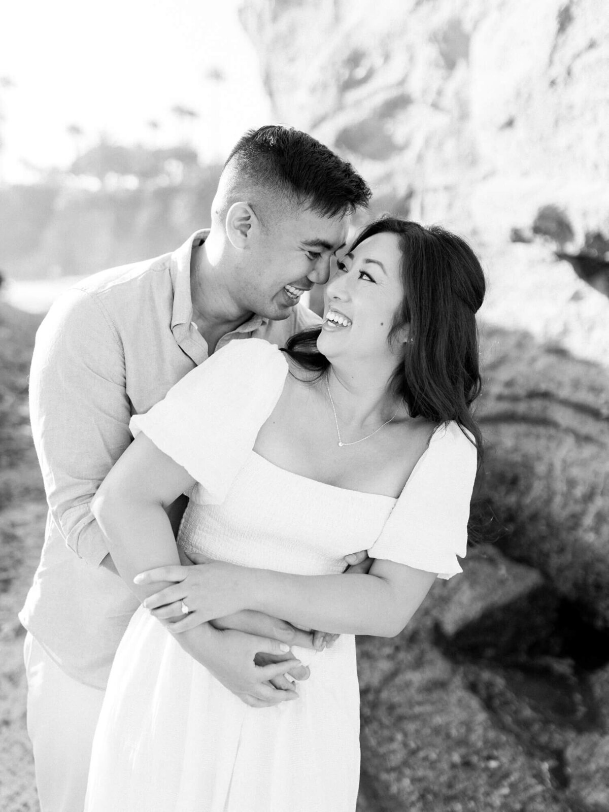 laguna-beach-engagement-photos-09