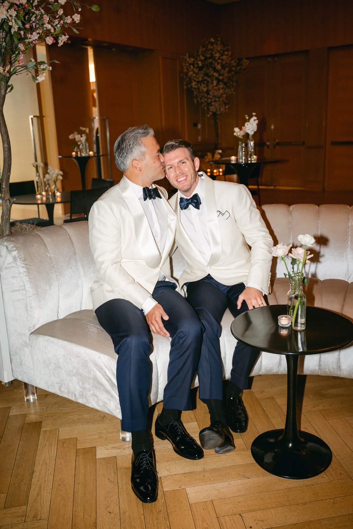 515-Shangri-La-Hotel-Toronto-Canada-Christopher-Edward-Wedding-39