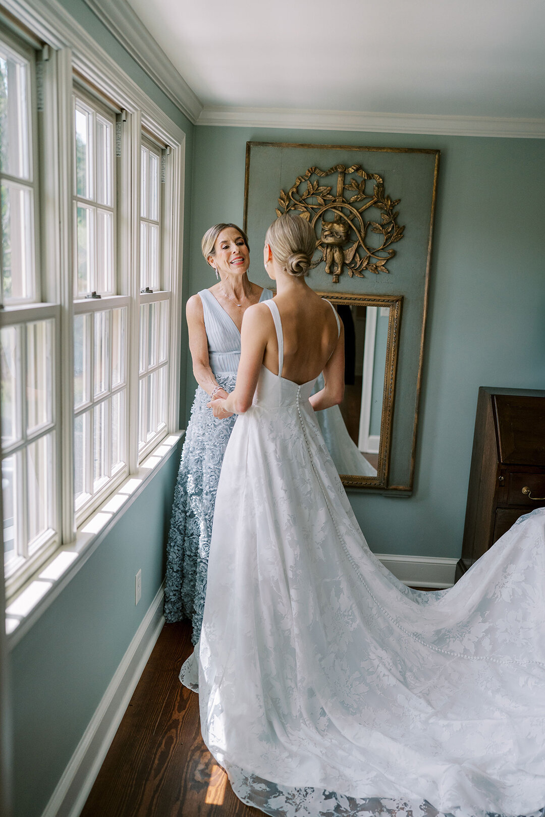 KathleenRob5-3-25GlenstoneGardenVA-VickiGraftonPhotography-63