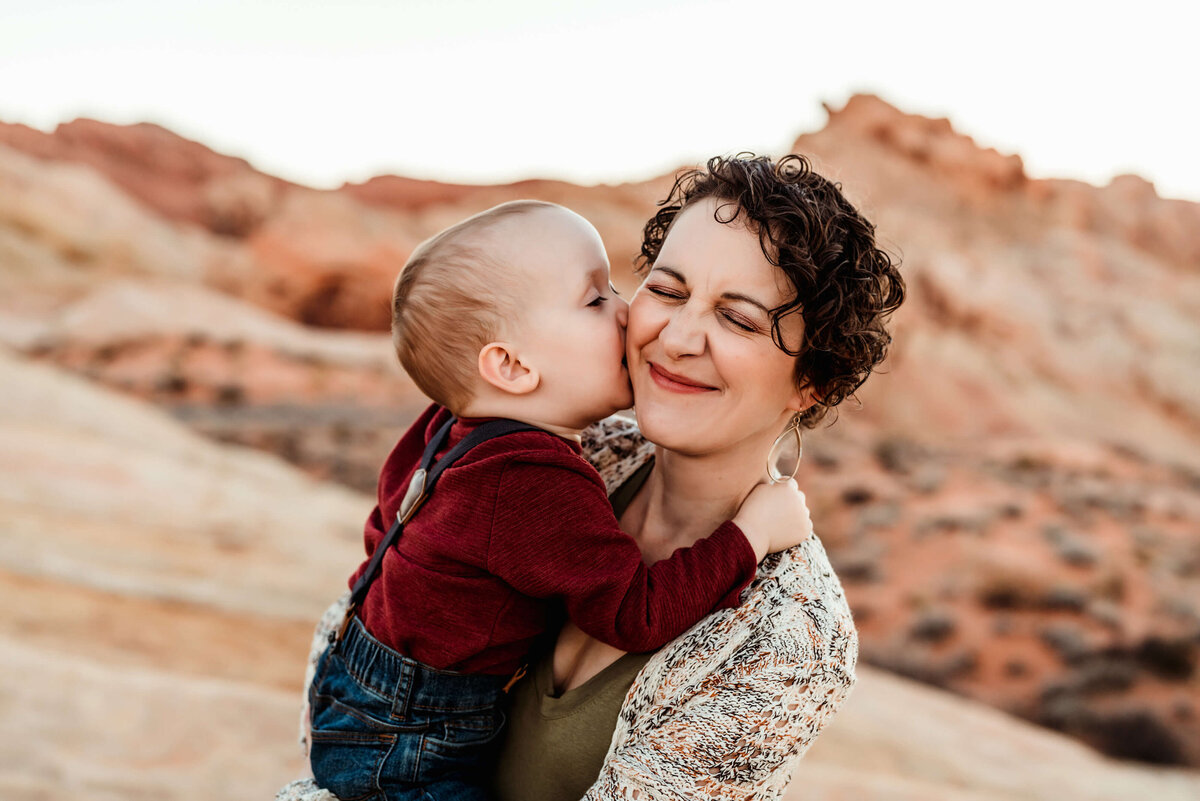 relaxed-and-fun-family-session