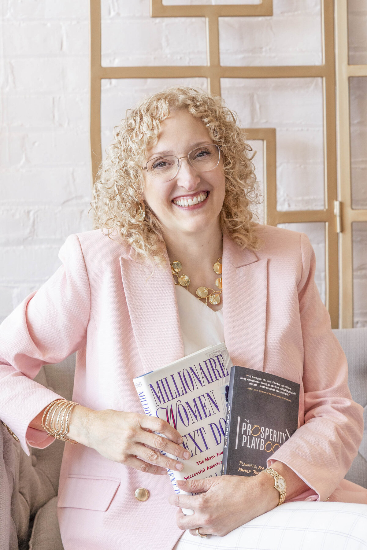 Aviatra-cincinnati-personal-brand-photos-Jennifer Blackburn-your-brand-compass-1732