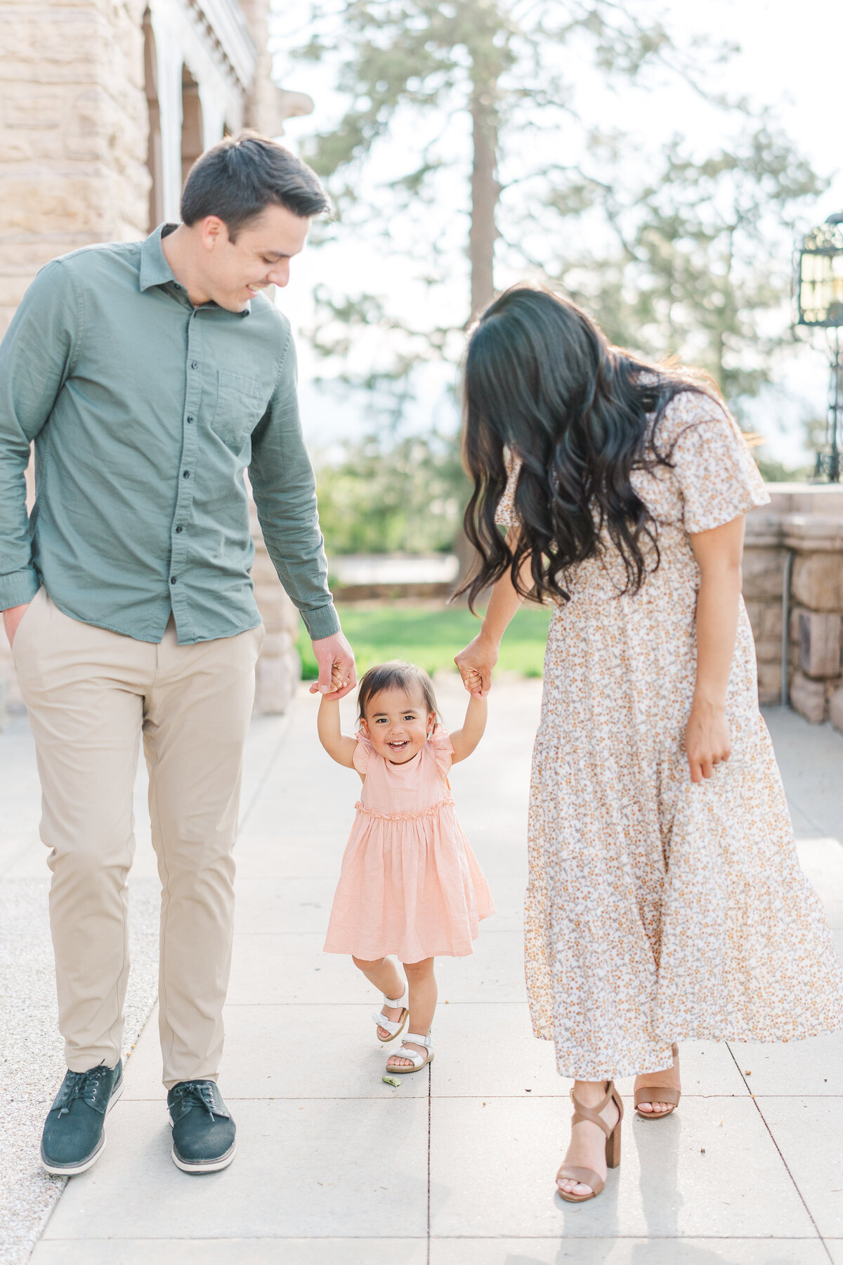 Spring Lilac Family Portraits Highlands Ranch Mansion Flowers Romantic Light and Airy Elena Spraguer Photography0019