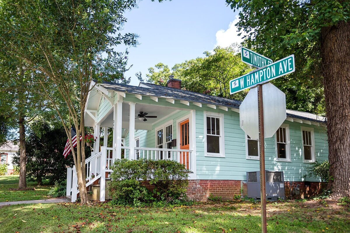 west-end-historic-renovation-heather-homes01