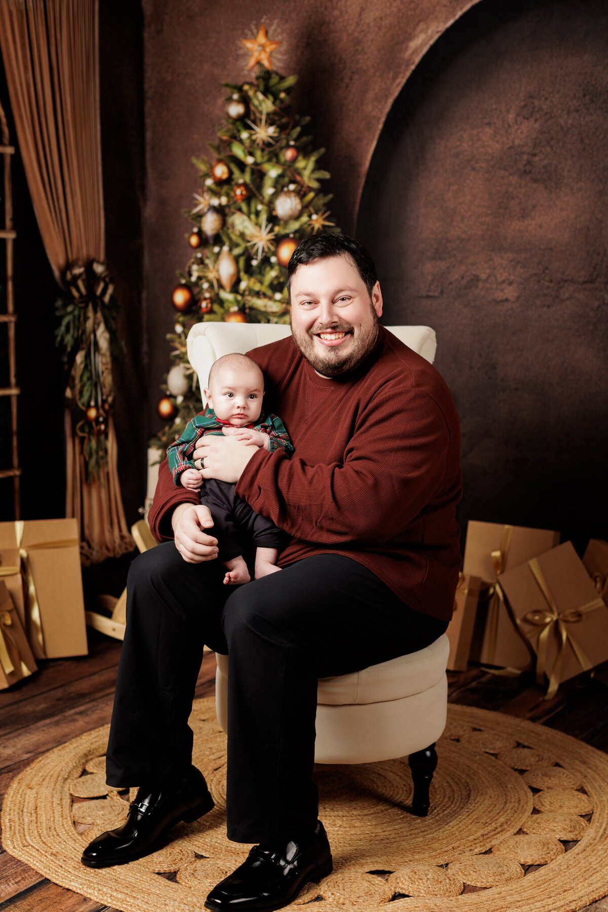 Best NWA holiday photographer, holiday portraits near me, Northwest Arkansas holiday photography, NW Arkansas holiday photos, NWA santa photos