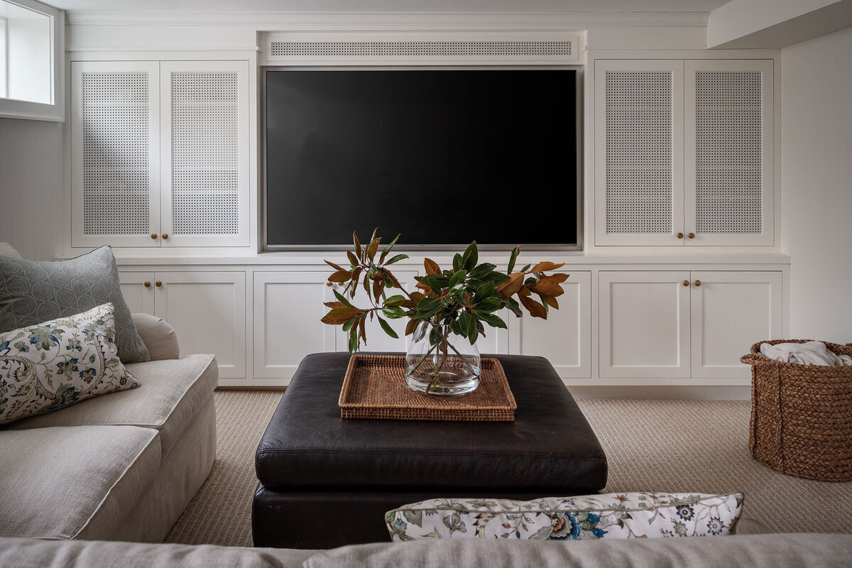 20-rec-room-built-in-cabinet-family-room-sectional-sofa-leather-ottoman