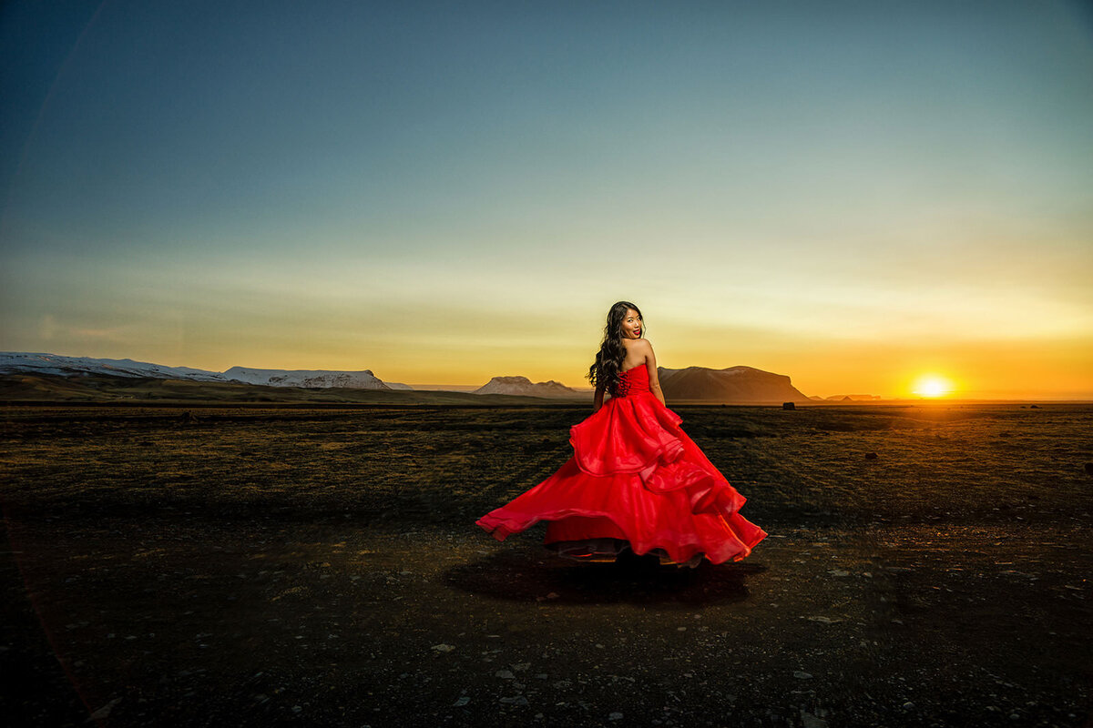 Iceland elopment or prewedding session