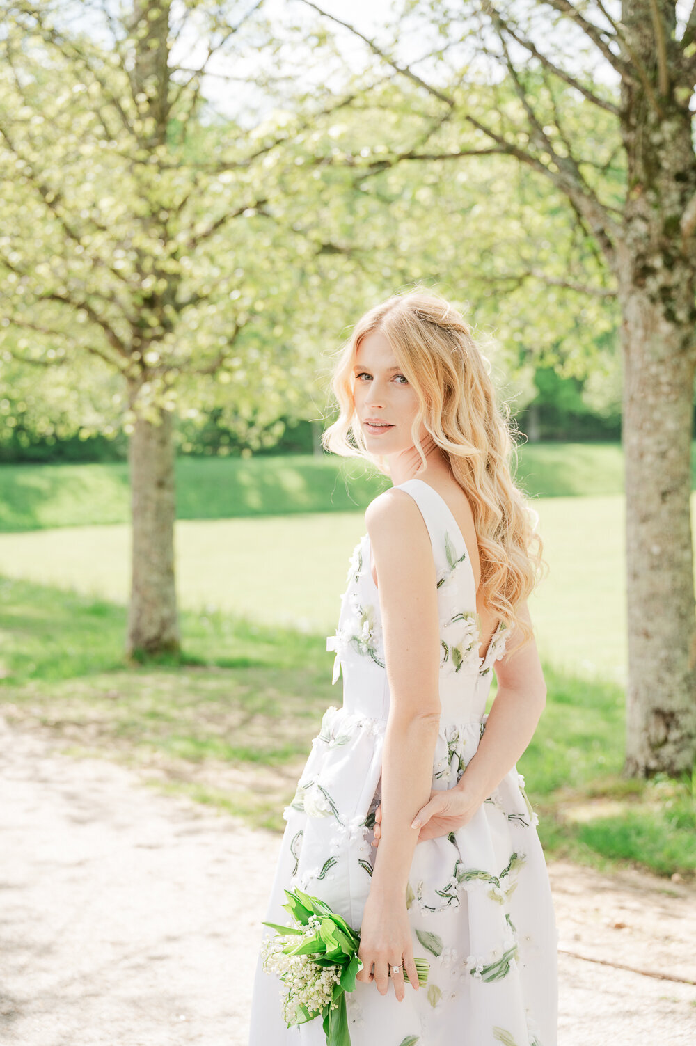 Engagement-shoot-picnic-in-France-2-15