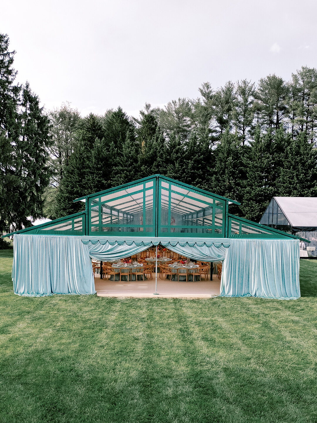 KathleenRob5-3-25GlenstoneGardenVA-VickiGraftonPhotography-753