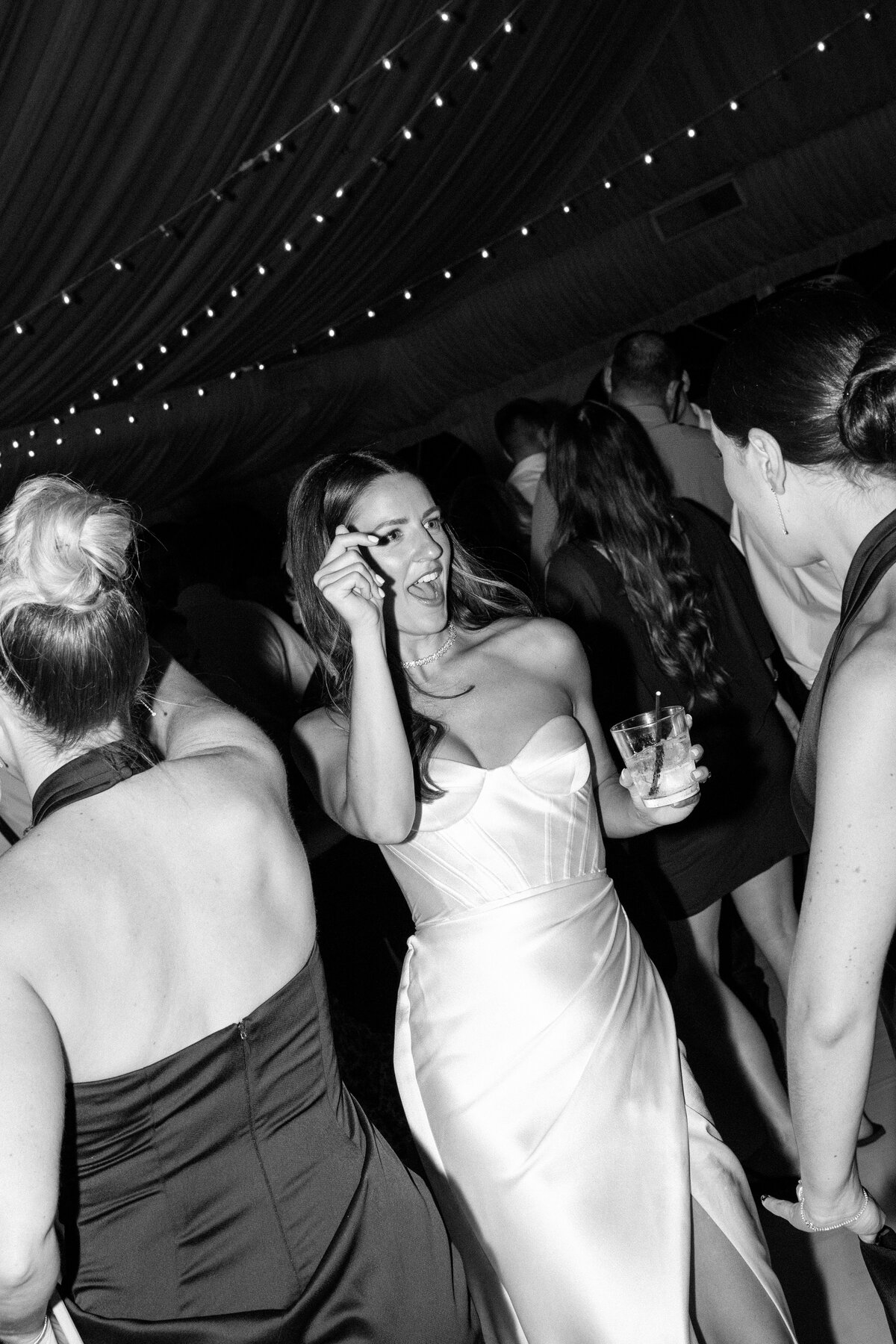 Lacey + Jason Wedding Sneak Peeks-Mariah Jones Photography-245