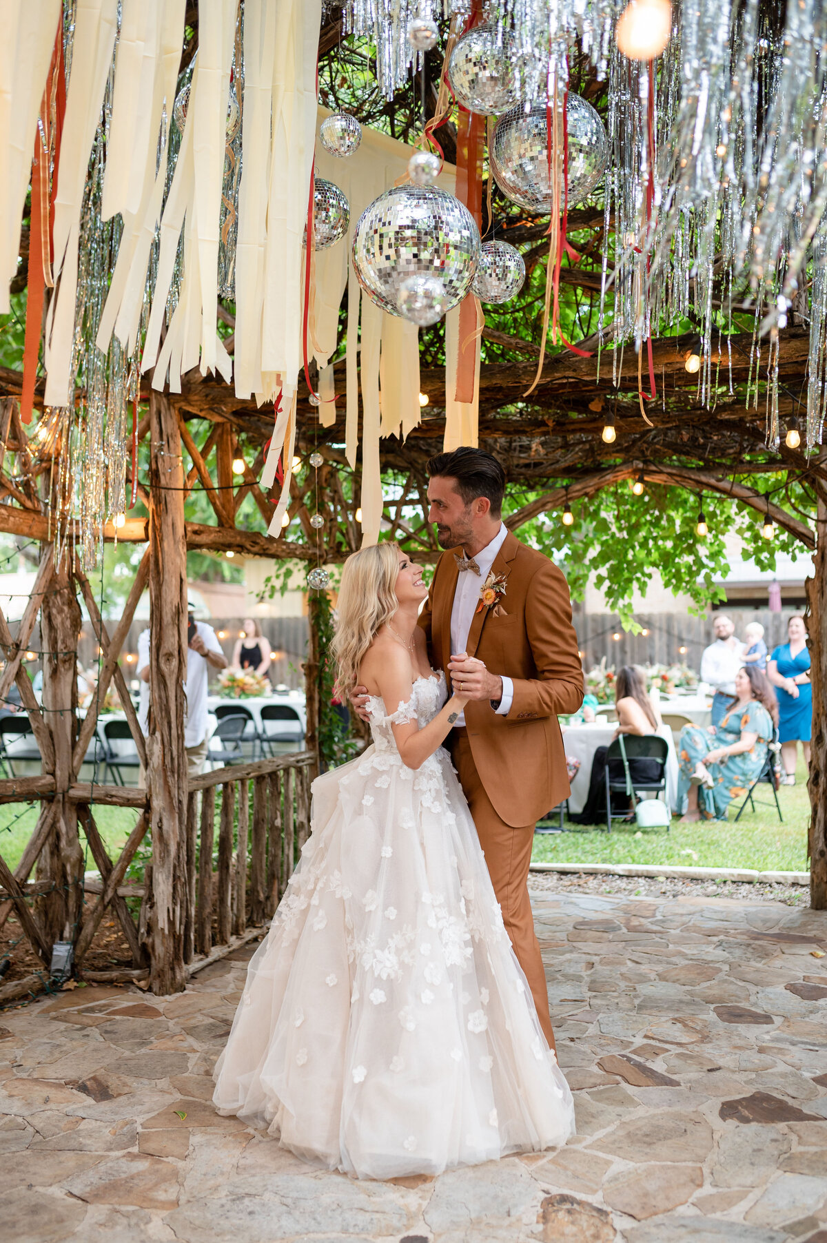 best-wedding-photographer-Austin-Texas-56