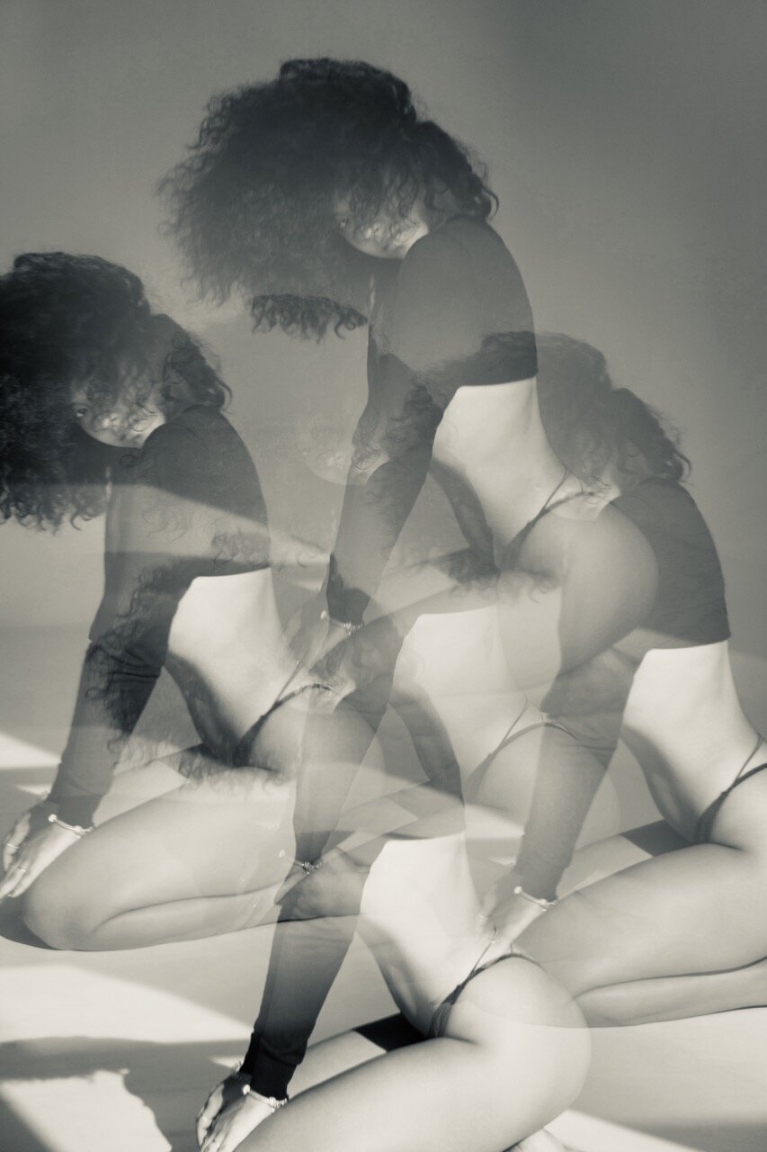 Studio Photographer 29