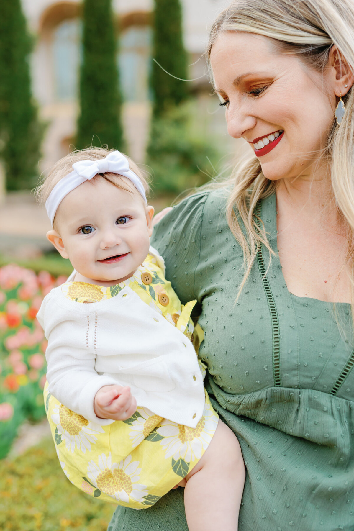 Mackey Family Photoshoot - Philbrook Museum - Amanda Hitchen Photography-5