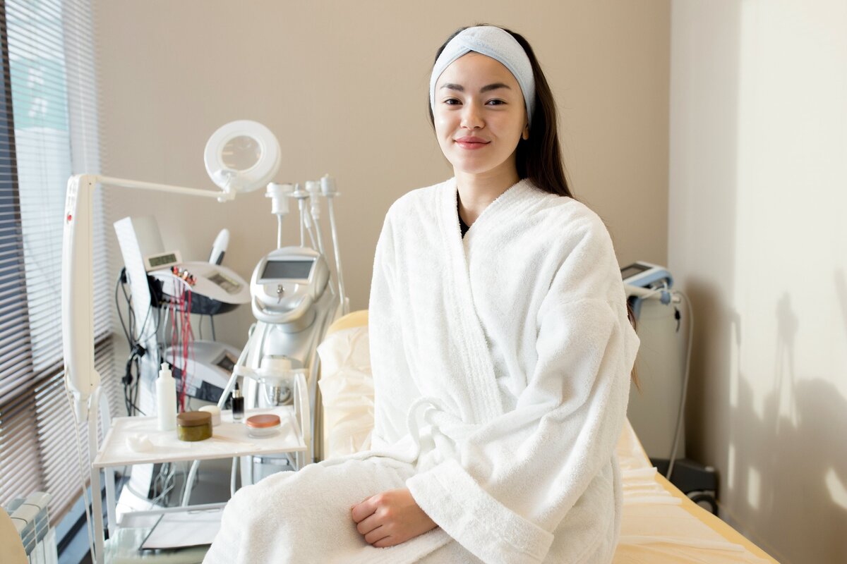 happy-client-in-cosmetology-clinic-2023-11-27-05-09-44-utc