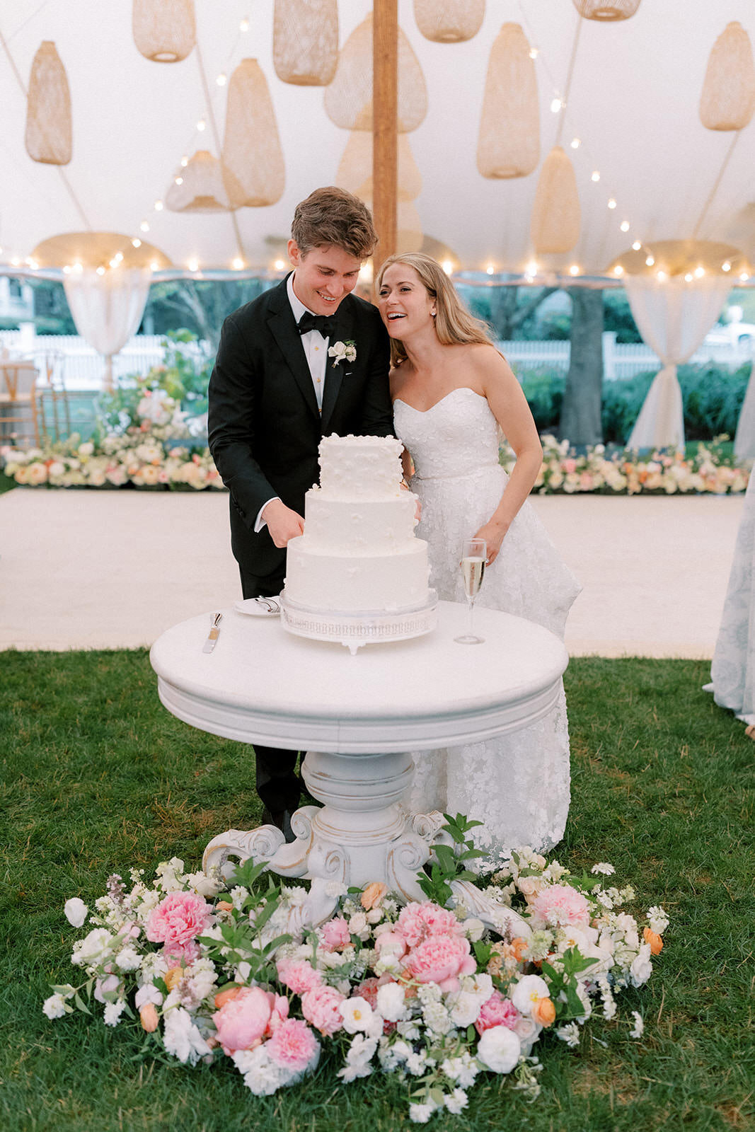 Harbor View Hotel Martha's Vineyard-Halie Child Wedding Photography-164