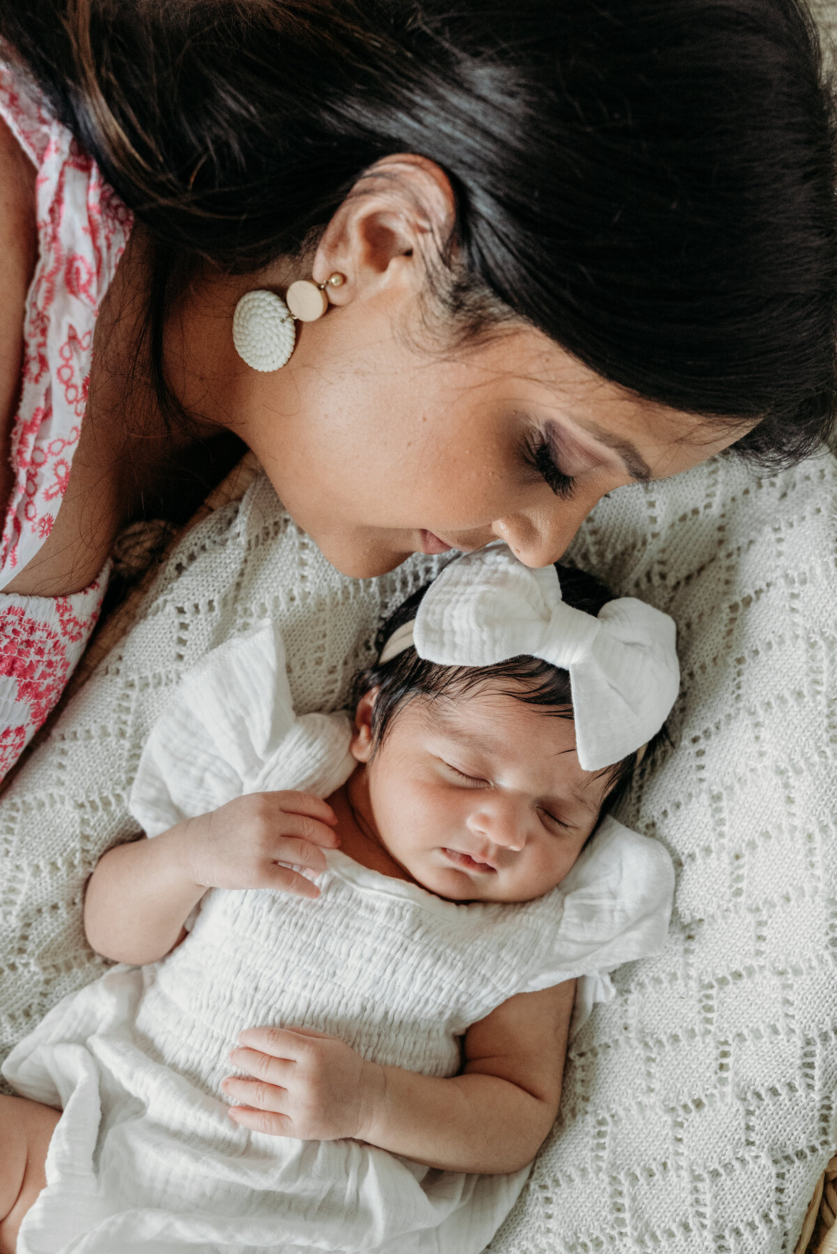mom and baby during a newborn photoshoot, Bartlett, IL