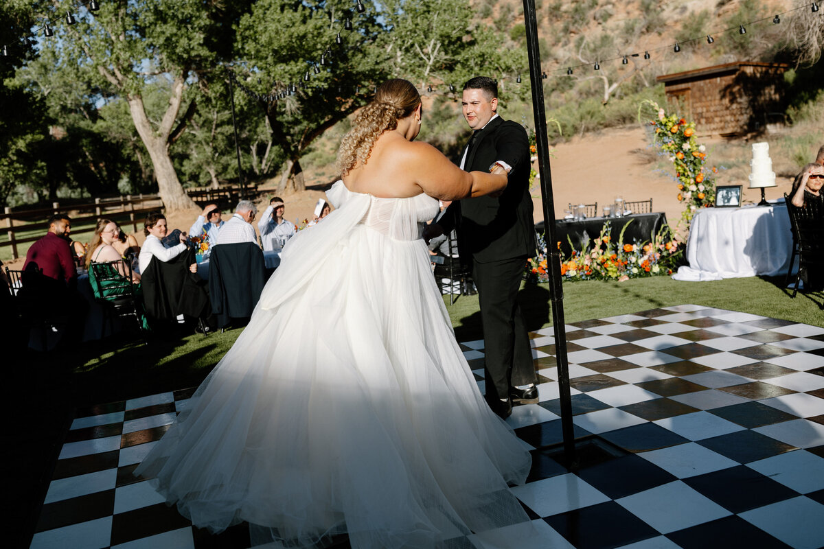 D+A_WEDDINGPREVIEW_KAYLAESPARZAPHOTOGRAPHY-110