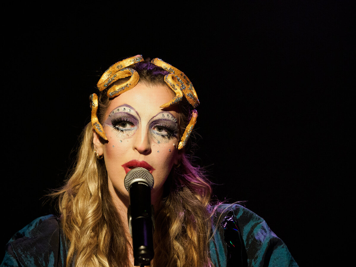 MEDUSEE texte, conception Léna Bokobza-Brunet : jeu Léna Bokobza-Brunet, Chloé Lasne, Léa Moreau : assistanat à la mise en scène Flavien Beaudron Compagnie ULTIMATO _3190008