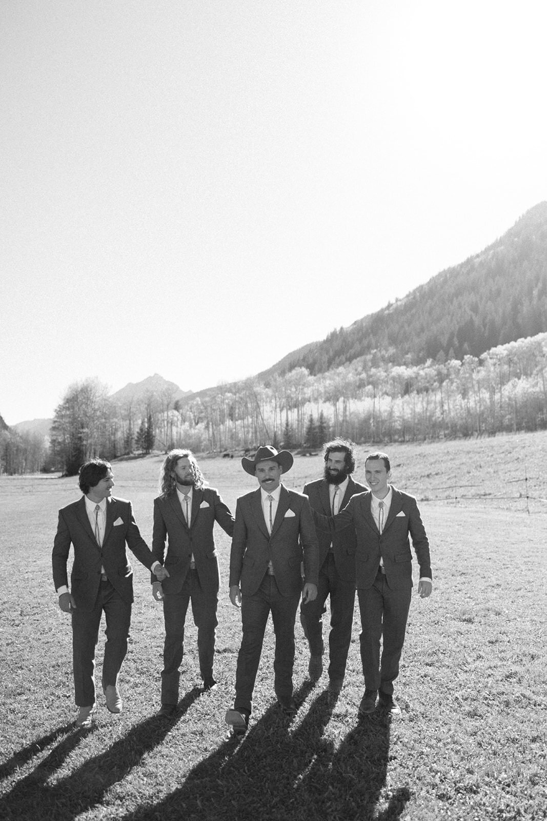 Aspen fall tented wedding at t lazy 7 ranch_RxL-71