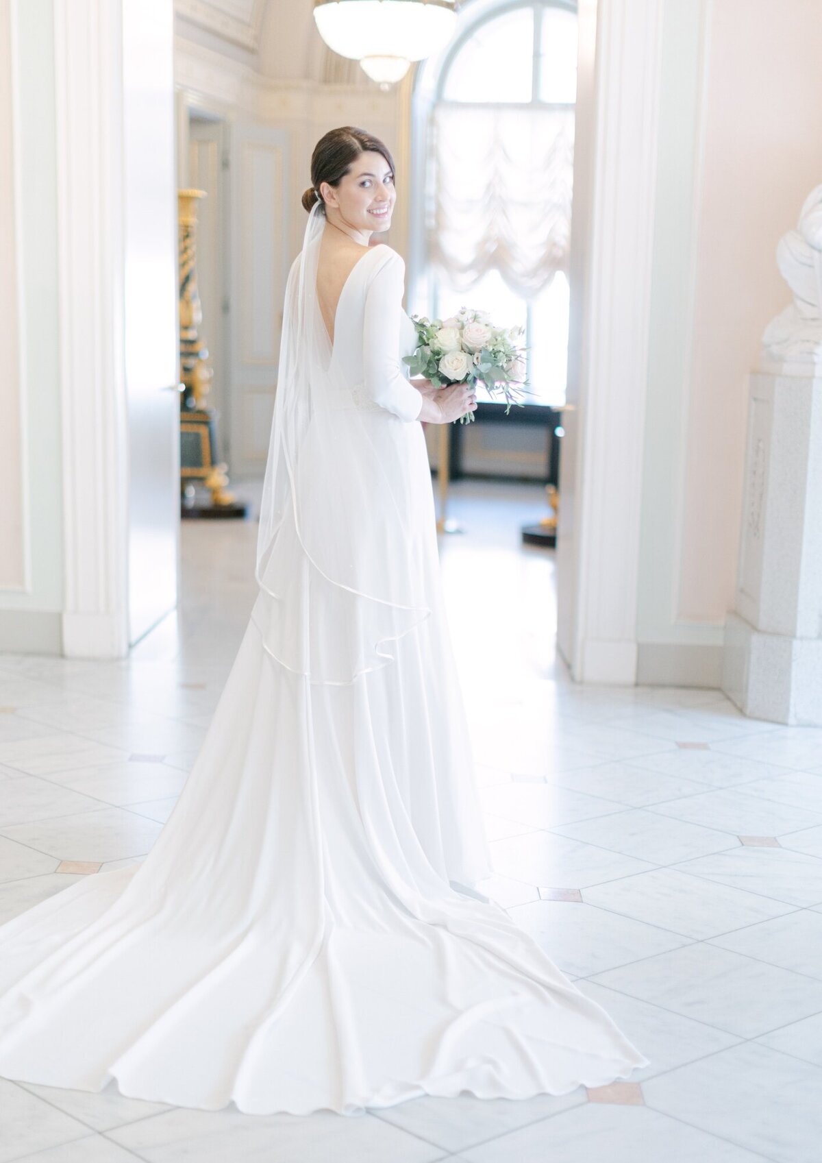 Bridal Portrait Albertina Vienna ÈCLAT Destination Weddings