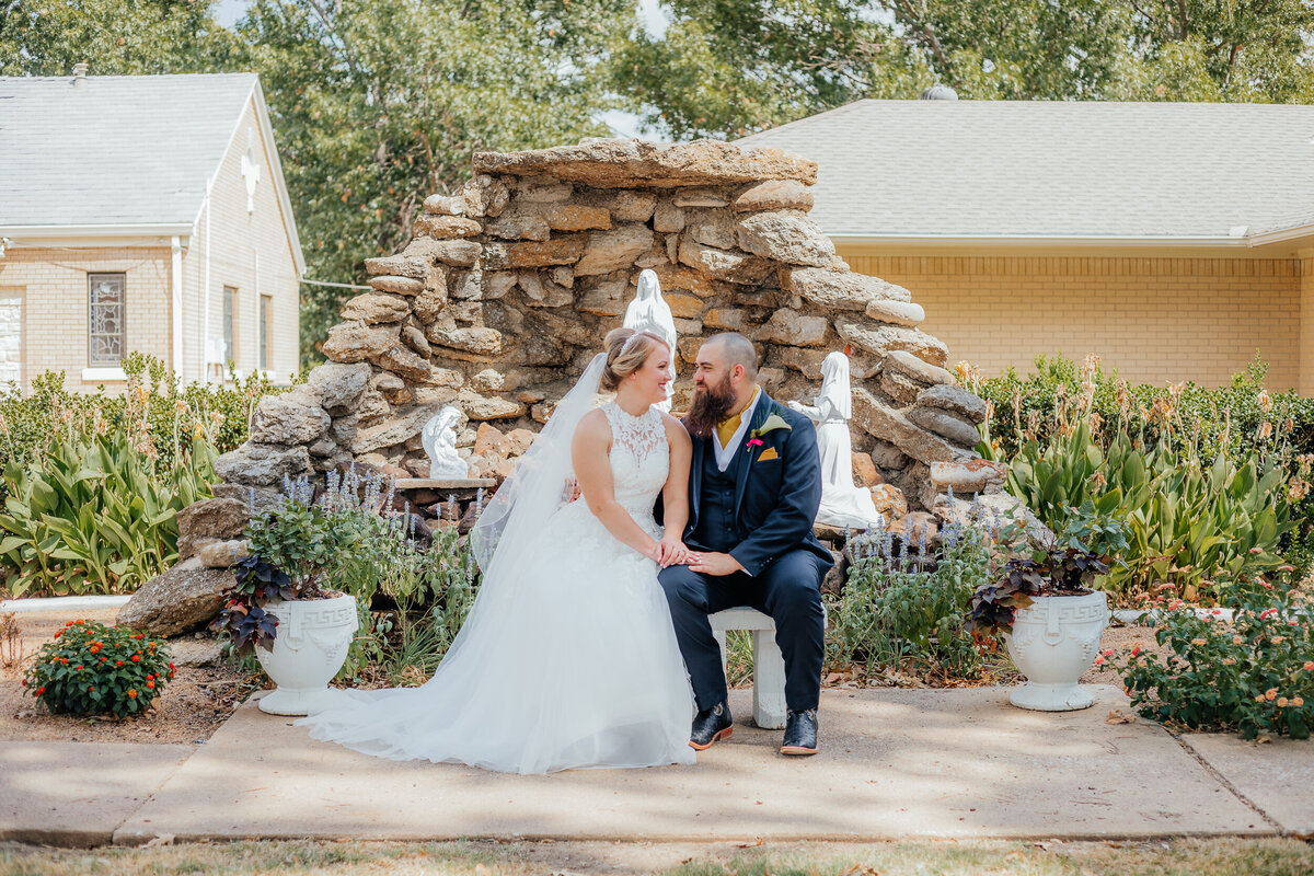 BRIDE+GROOM PORTRAITS-55