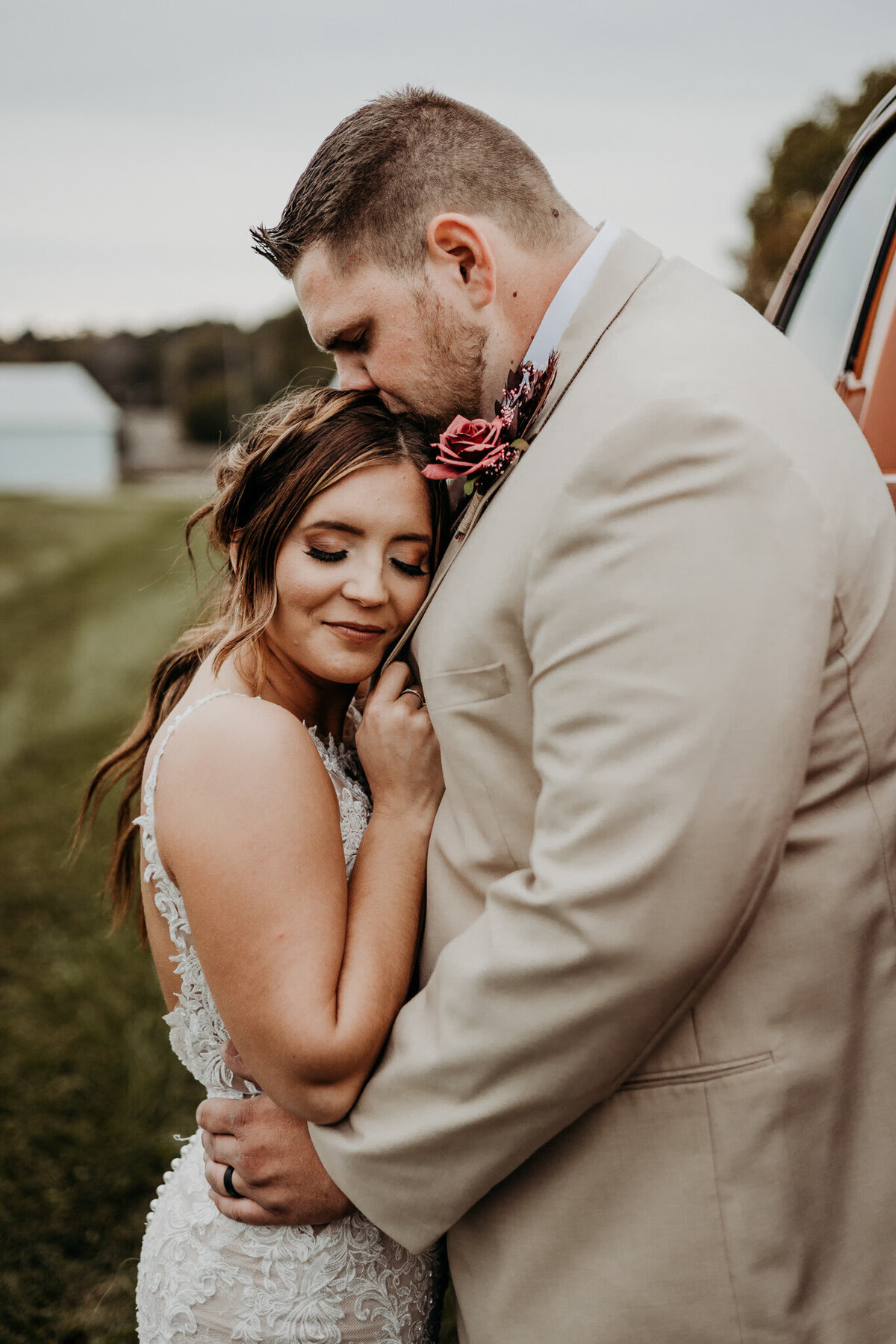 Bride and Groom Poses Richmond Indiana