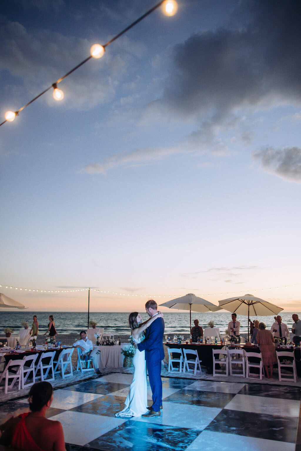 AaronandGreta_CeremonyandReception_FlowEventGroup_LongboatKey_Wedding(716of789)