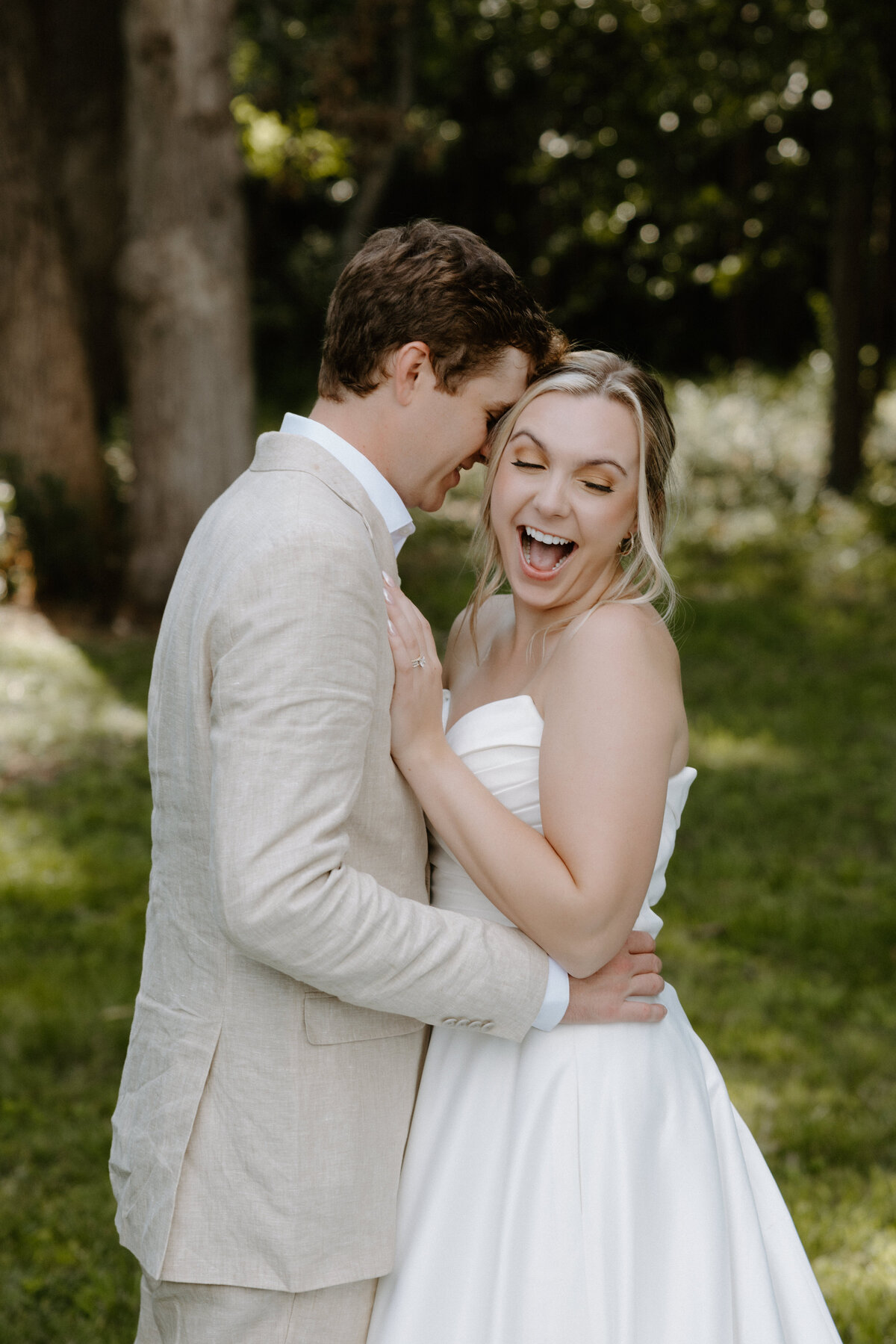 Backyard Wedding, Bride and Groom, Photography, Couples Photos