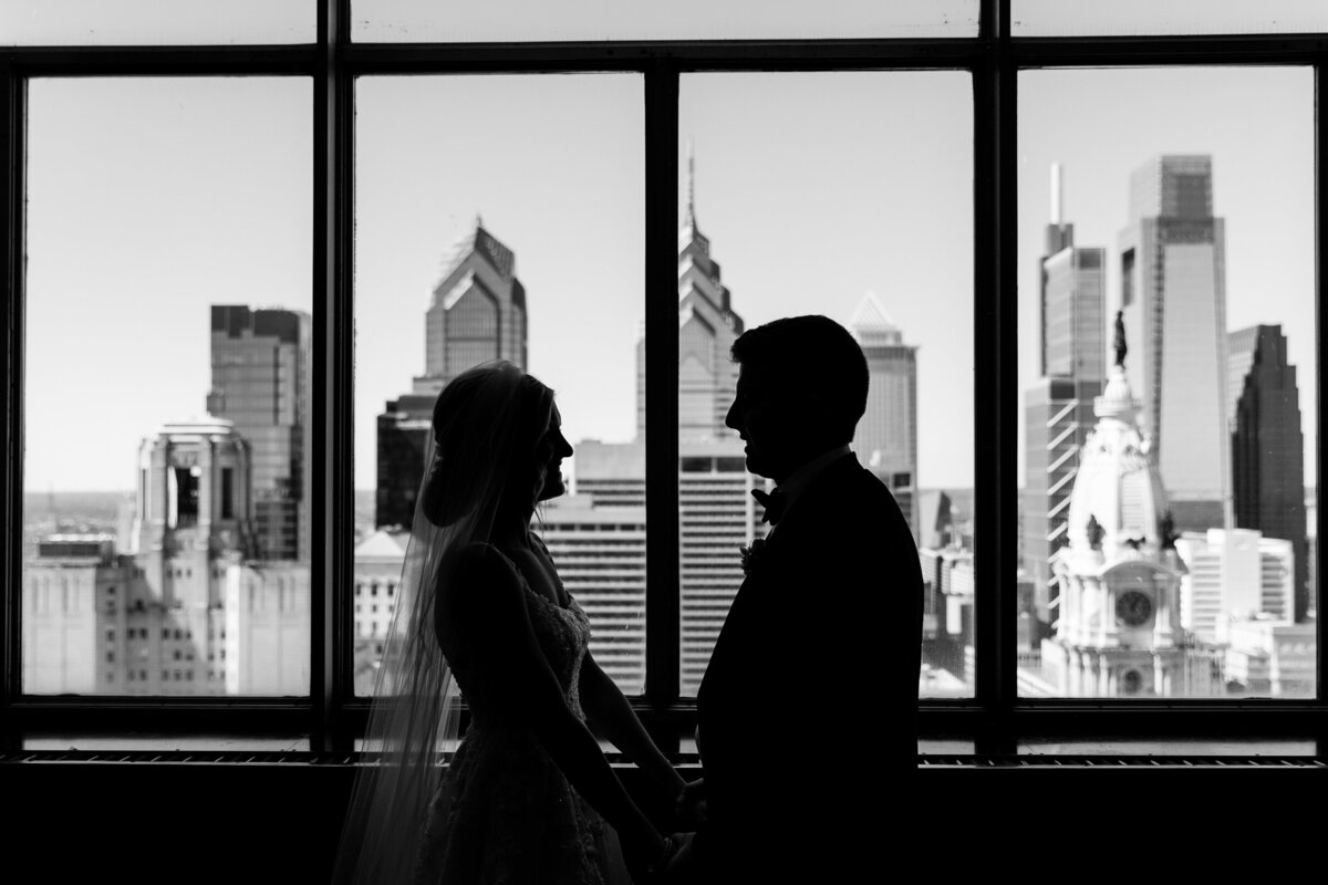 Ballroom-at-the-Ben-Black-and-White-Siloutte