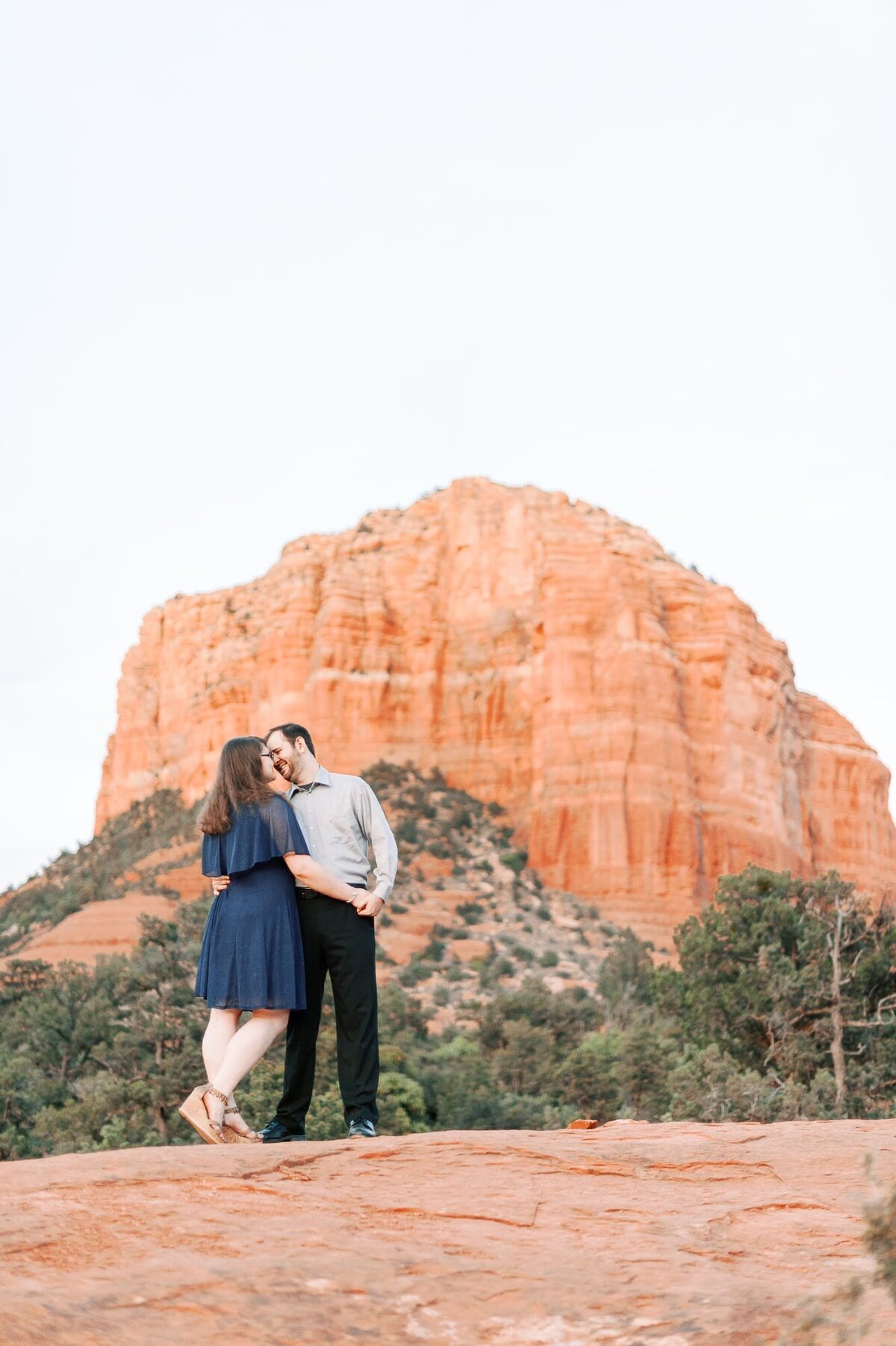 sedona-engagement-photo-00042