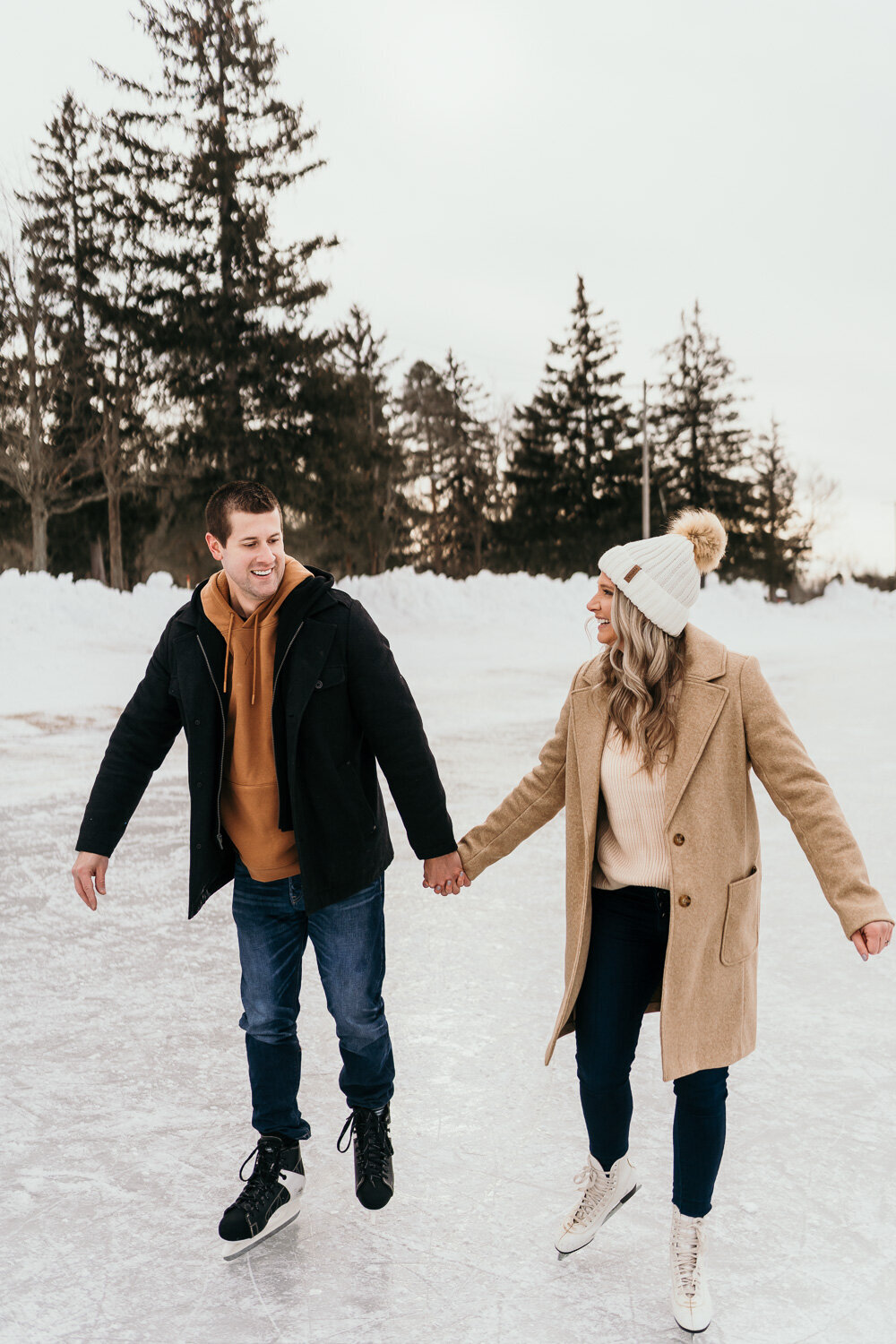 Buffalo-NY-Winter-Engagement_photoshoot-17
