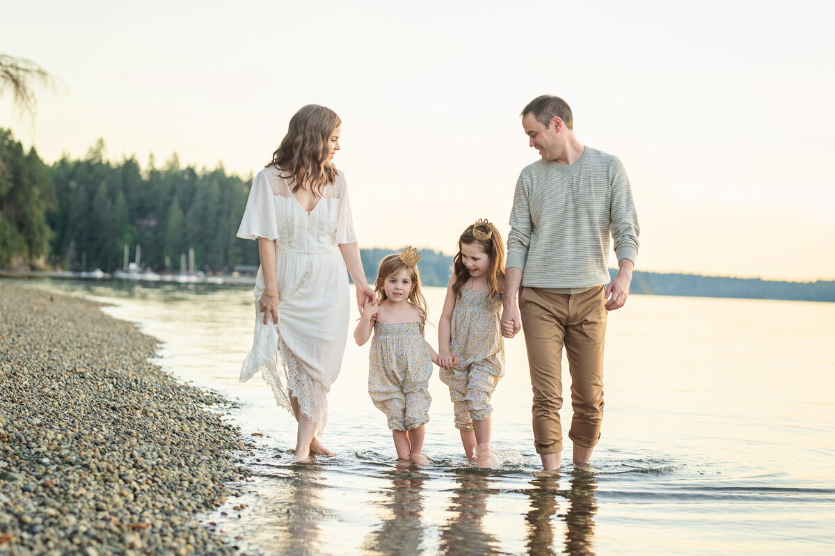 Seattle Family Photographer | Heleyna Holmes Photography