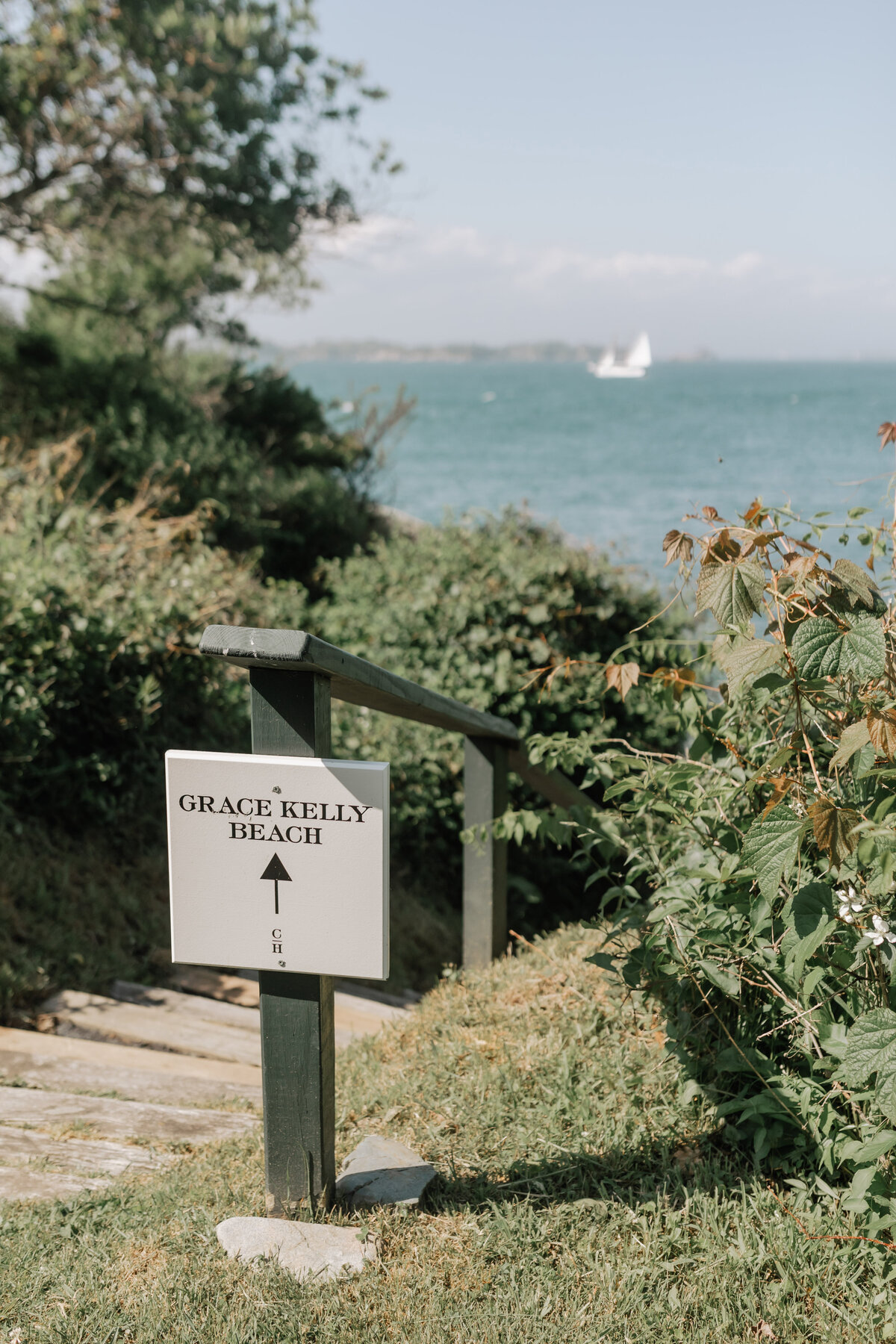 Lena Mirisola Photography Boston Massachusetts East Coast New England Wedding Engagement Photographer Inclusive Luxury LGBTQ Friendly Castle-Hill-Inn-Newport-Wedding-Lena-Mirisola-014