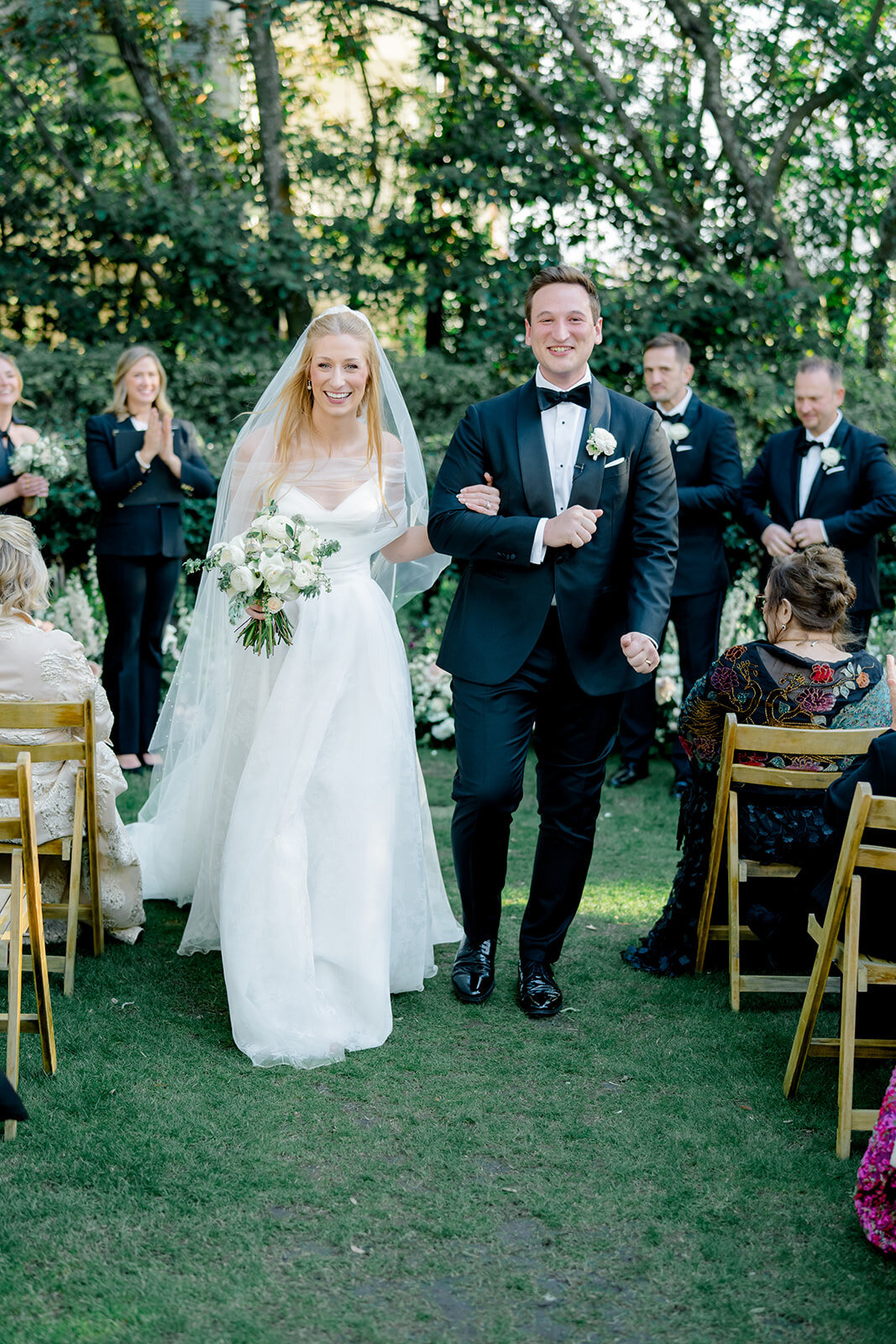 elevated_neutral_tones_governor_thomas_bennett_house_charleston_destination_wedding_photographer_wedding_Kailee_DiMeglio_Photography-957