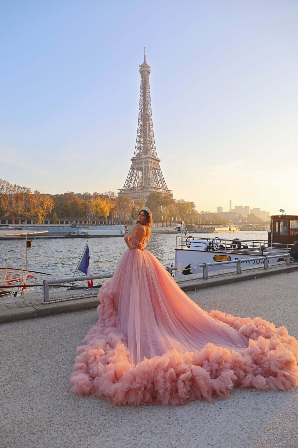 paris-portrait-photographer-flying-dress-35