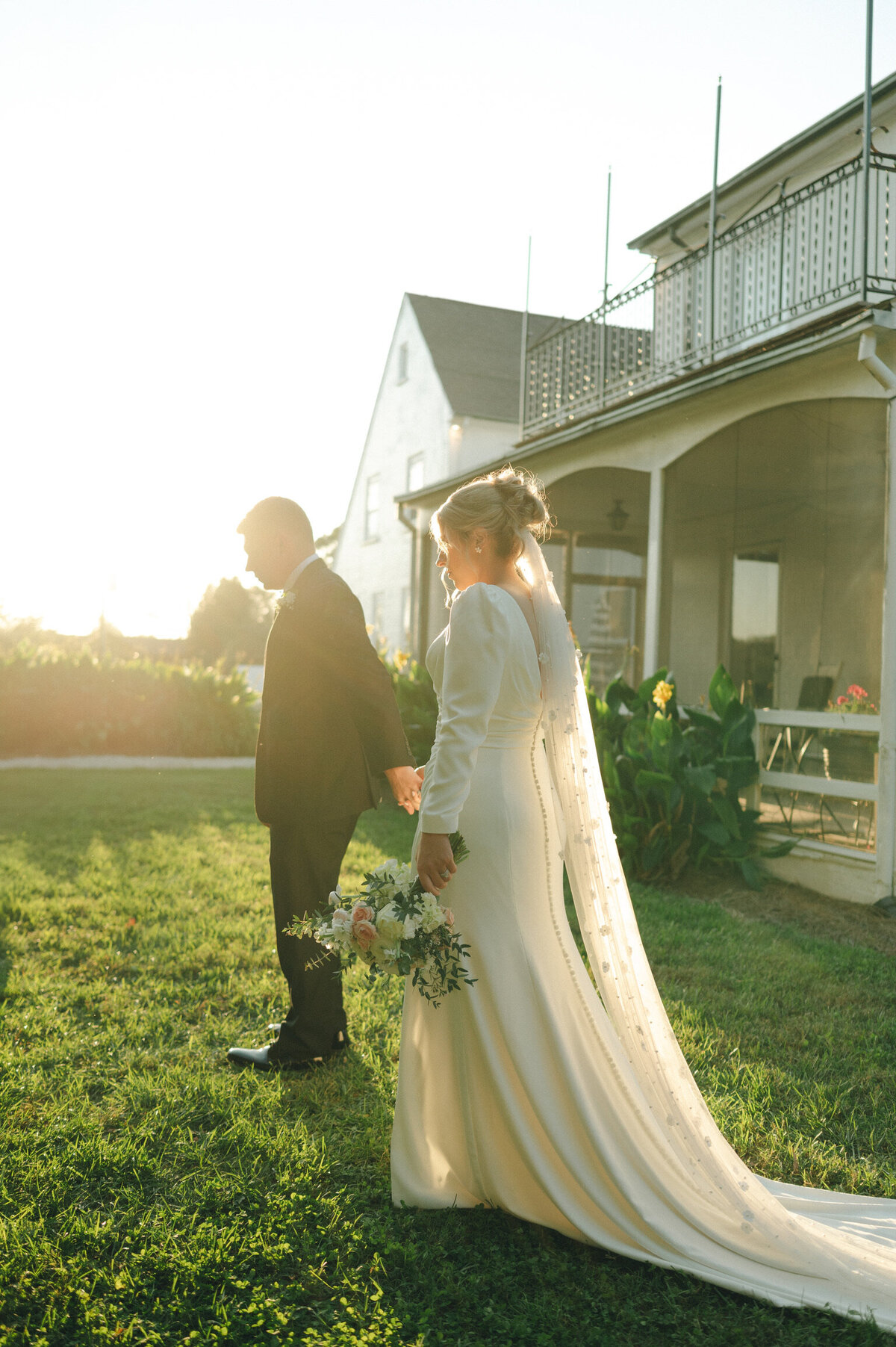 sunset_golden_hour_wedding_portraits