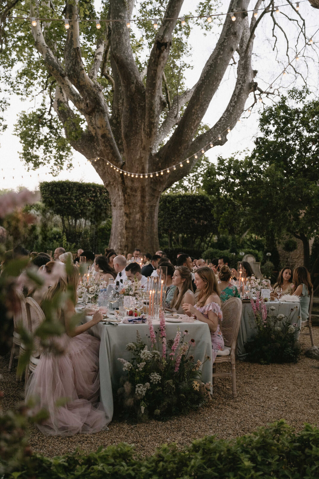 Flora_And_Grace_Analog_35mm_Editorial_Wedding_Photographer (1 von 1)-40