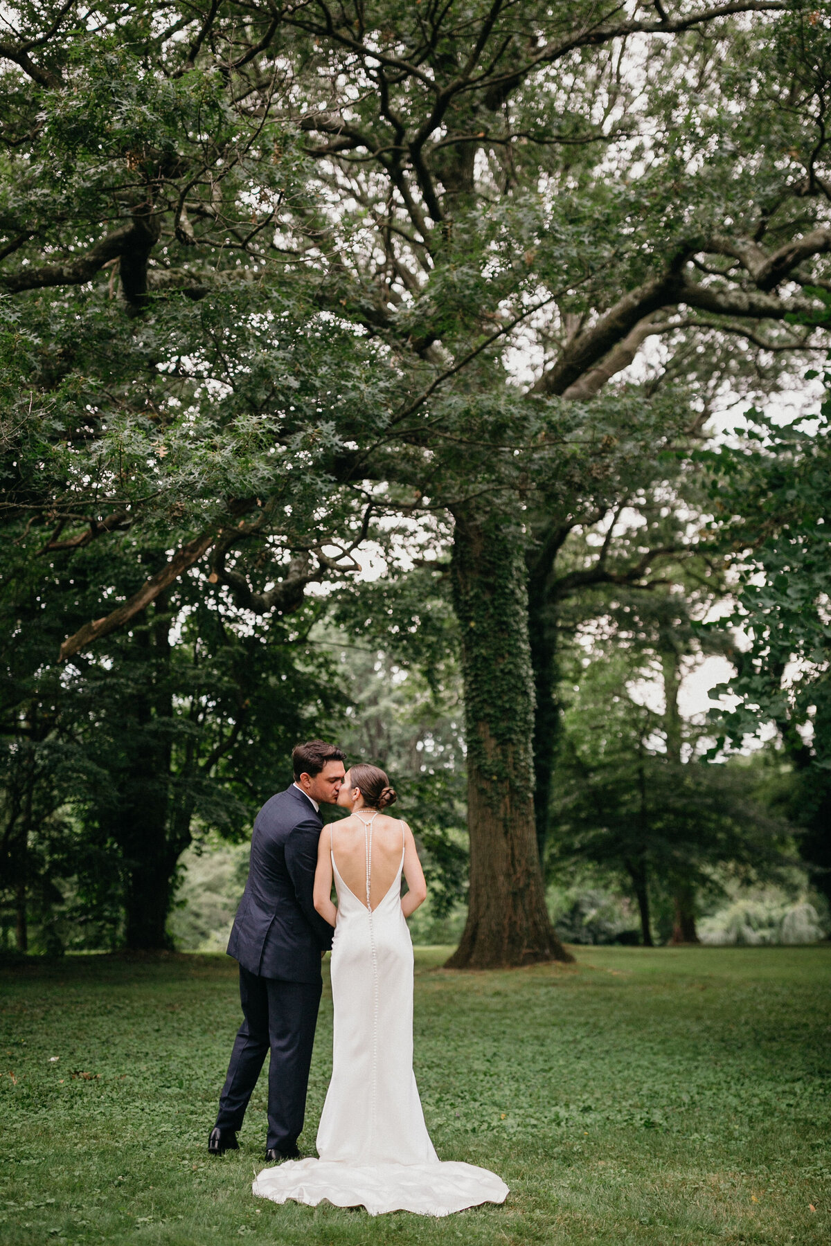 jaclyn-fisher-events-planning-chic-modern-greenhouse-wedding-in-philadelphia-57