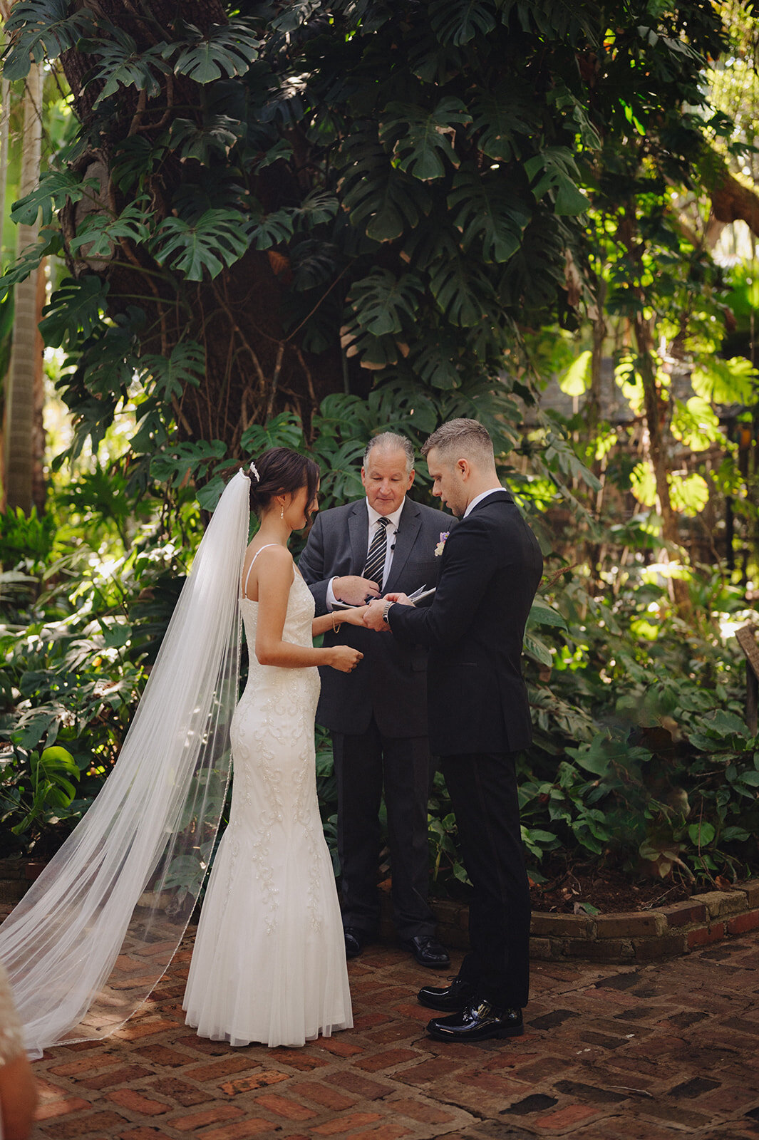 mcneile-photo-sunken-gardens-wedding-chantilly-chic-celebrations-17