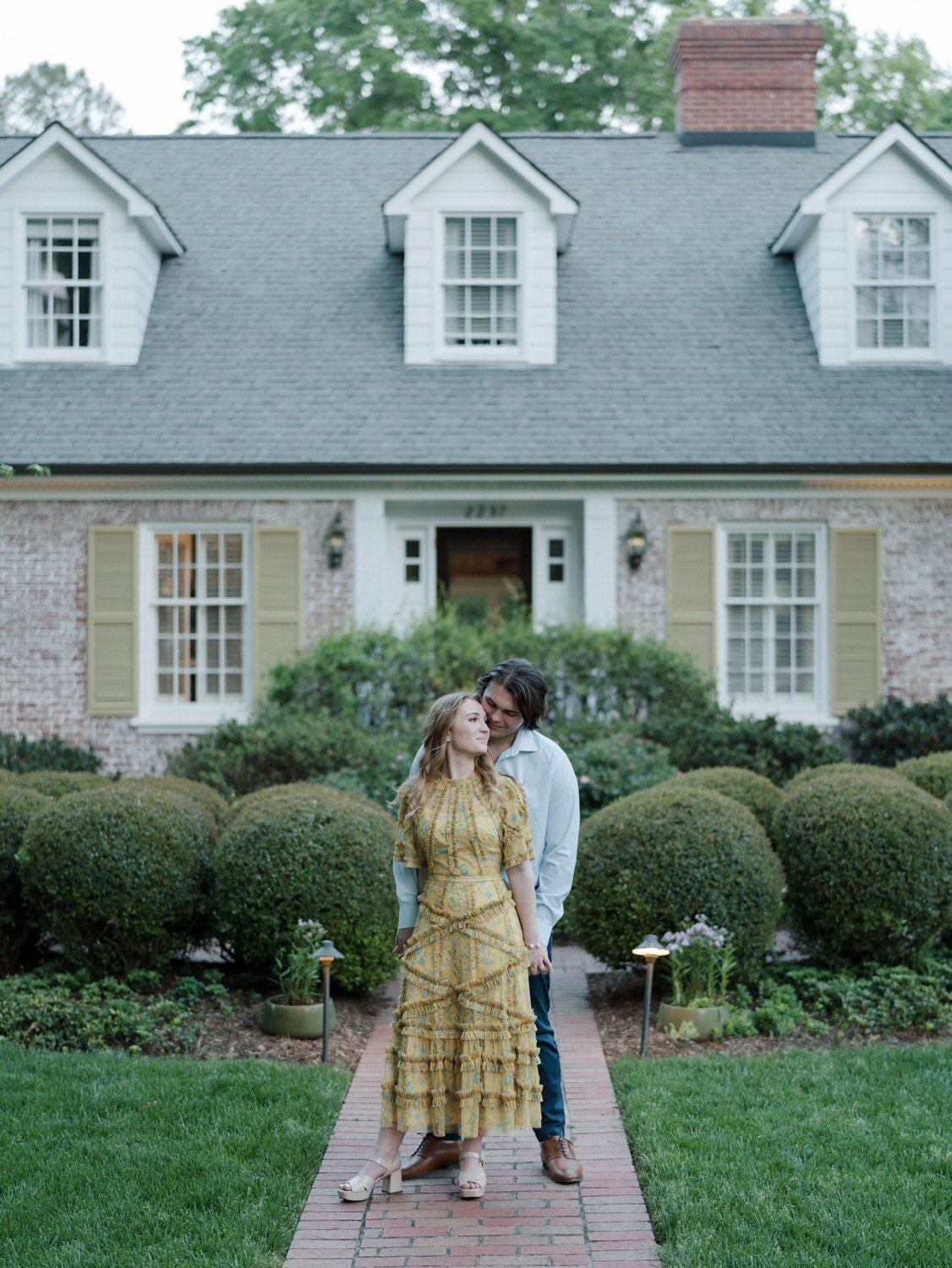 charlotte-engagement-session-wardrobe