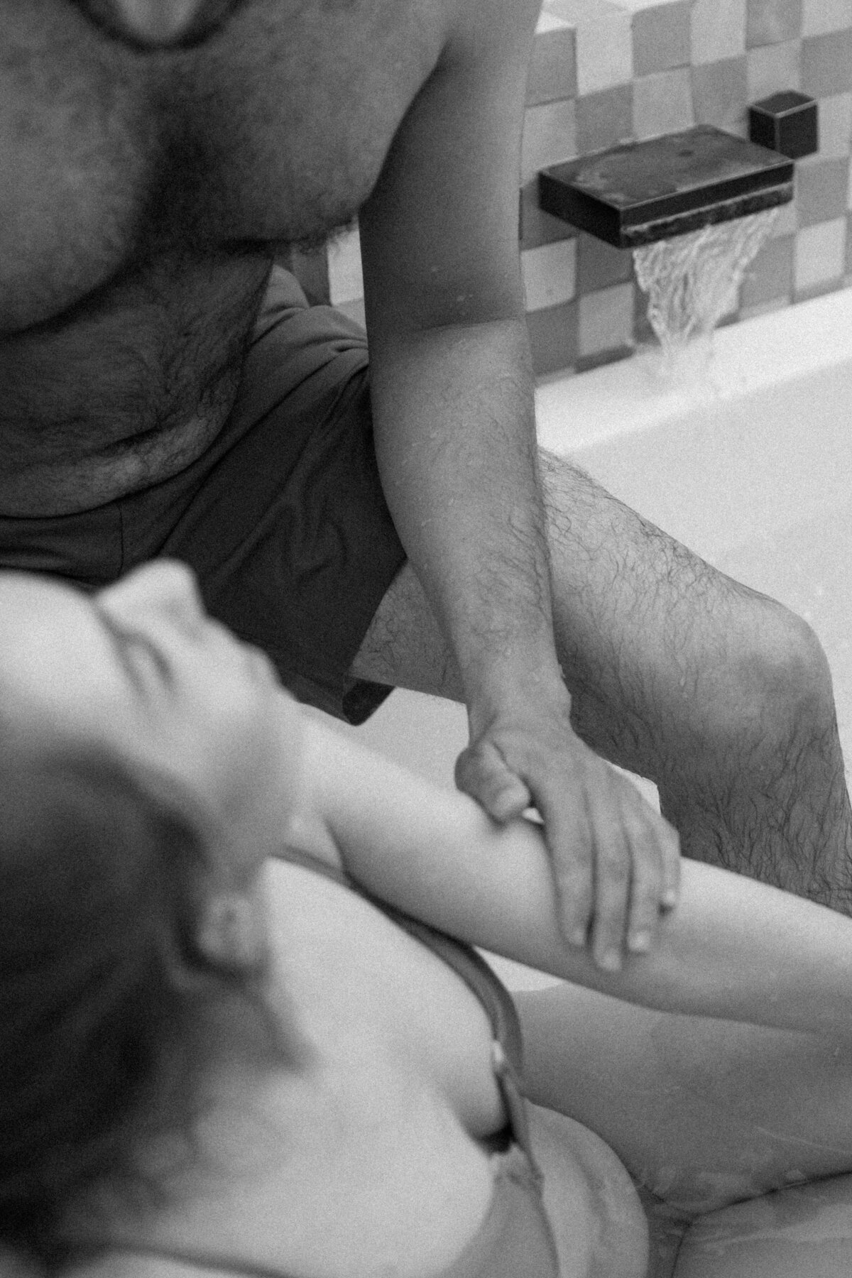 Hot-Tub-Couples-Session_0619