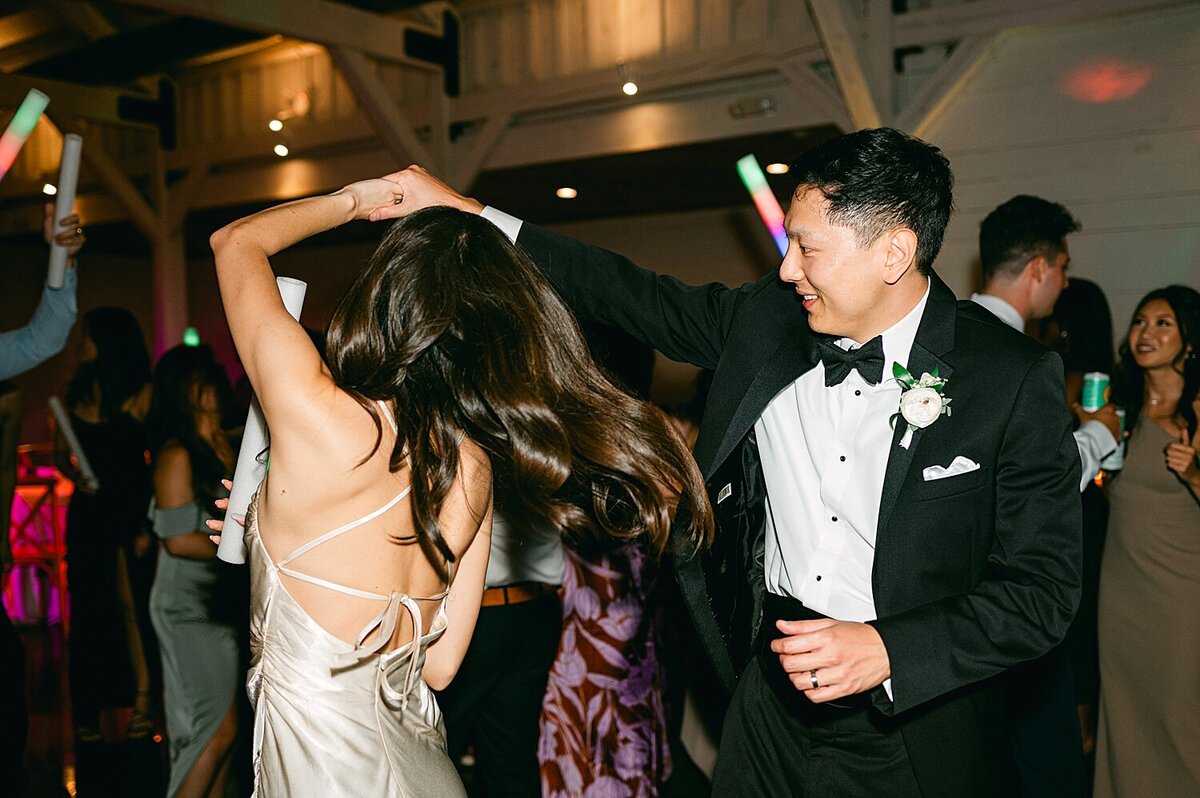 AlexisLunsfordElegantweddingfeaturedonStyleMePretty_0071