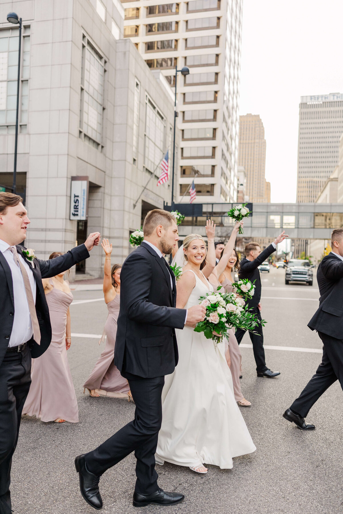 the-center-cincinnati-wedding (13)