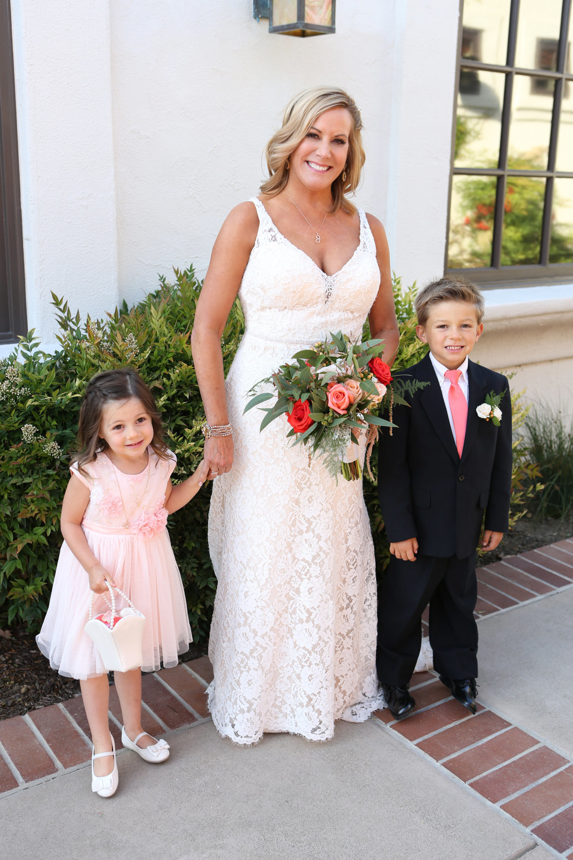 Northern california wedding, outdoor portraits, bride and children