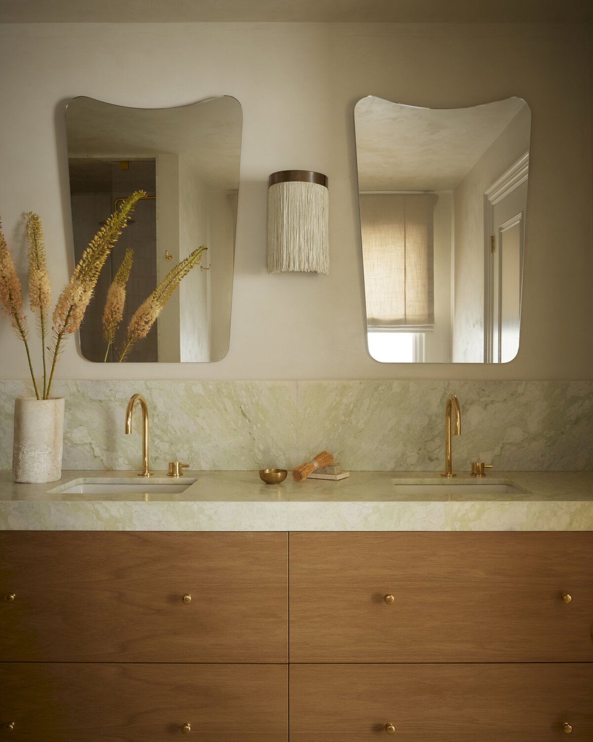 B8141B5E-6223-490F-8242-EB4771FCCB47