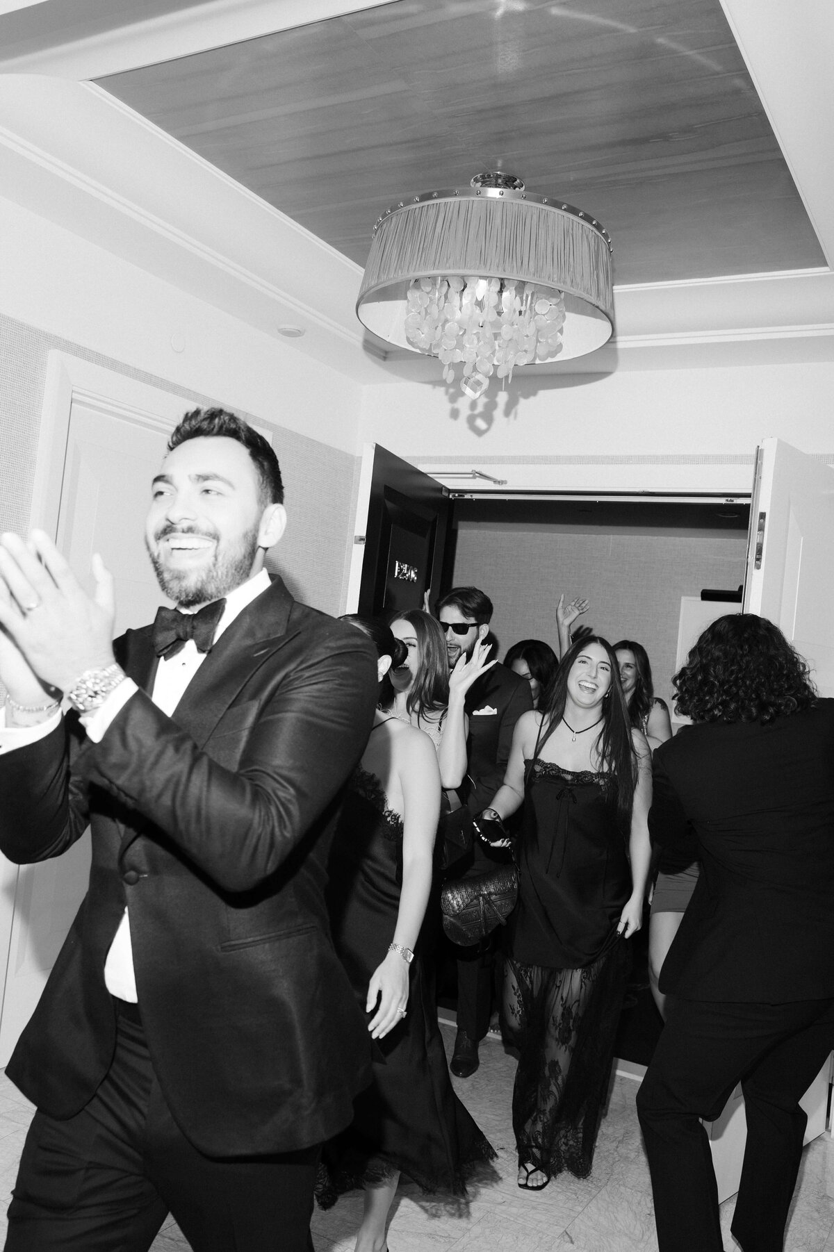 54_riskyexposure_shoshana-kyle_las-vegas-elopement-photography